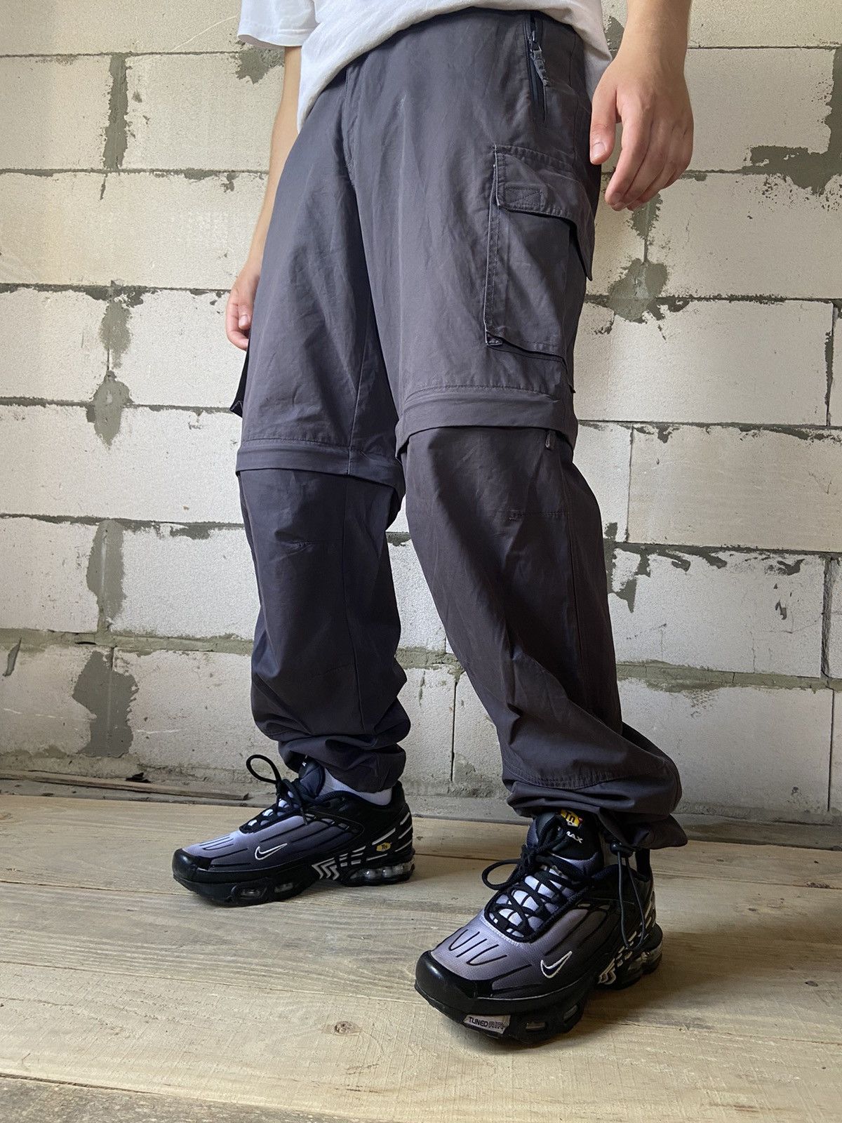 Vintage Tcm cargo nylon pants vintage y2k