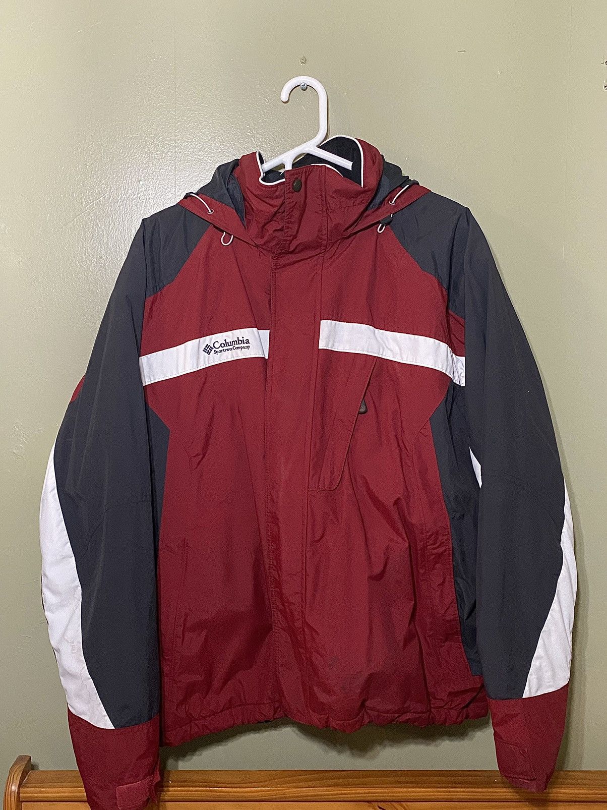 Vintage Colombia rain jacket red size XL gortex windbreaker