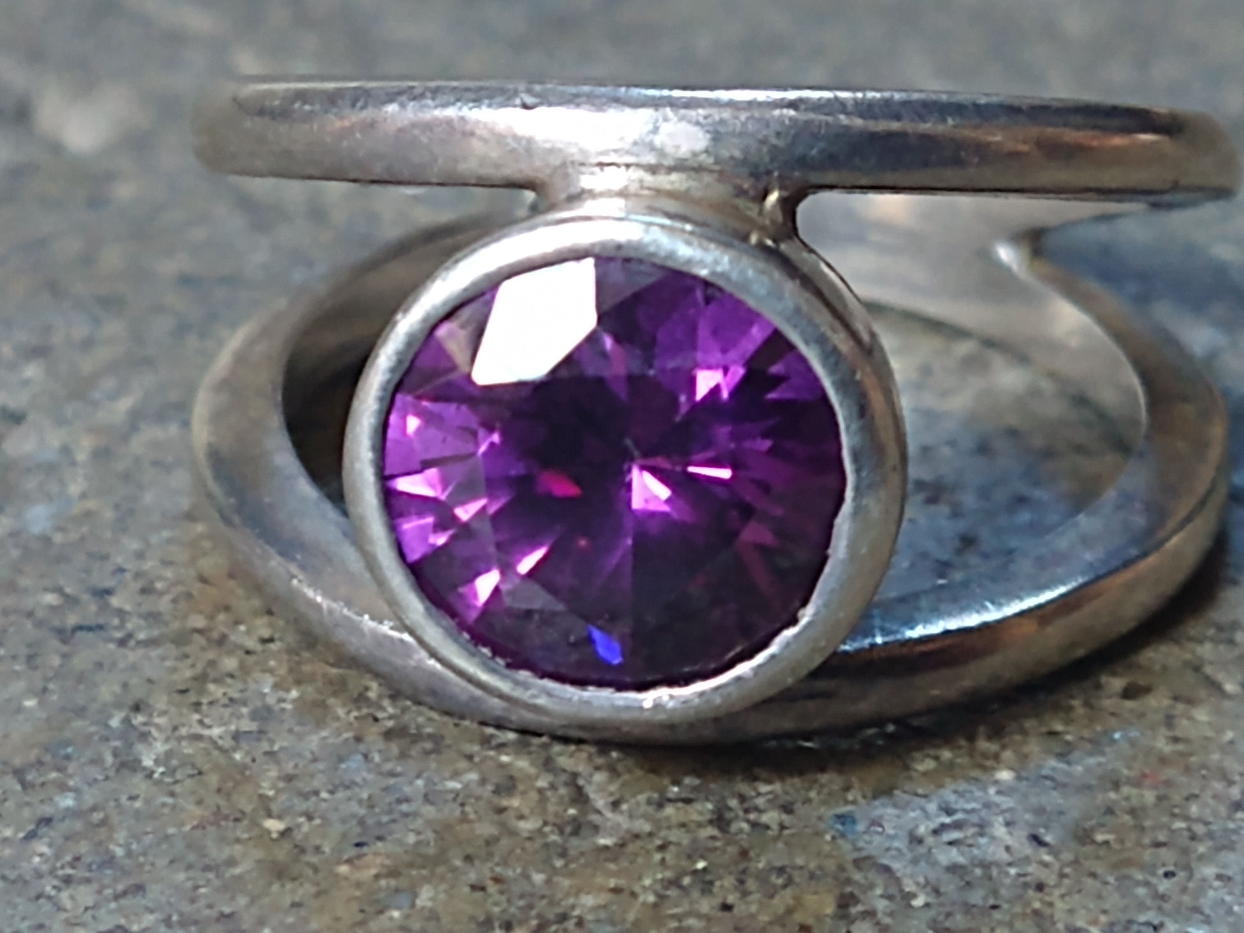 Jewelry × Sterling Silver Vintage Sterling Silver Ring Size 8.5 Amethyst Modern Size ONE SIZE - 4 Thumbnail