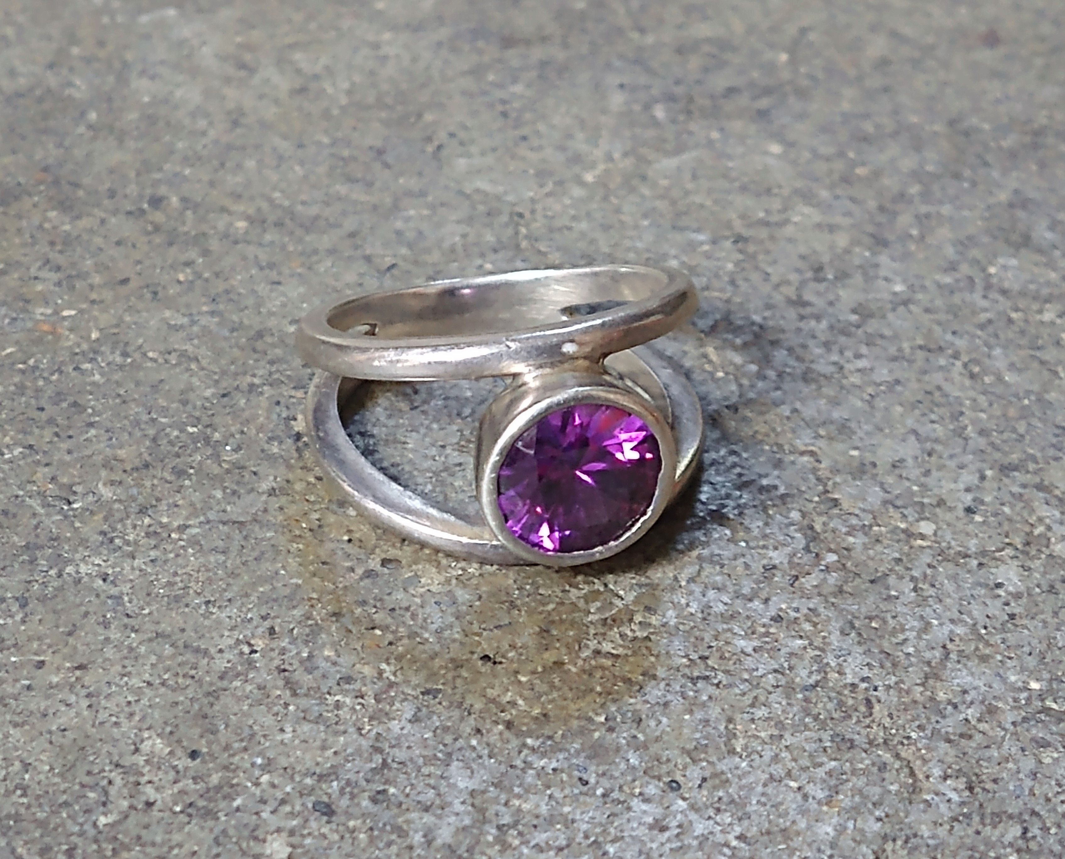 Vintage Sterling Silver Ring Size 8.5 Amethyst Modern