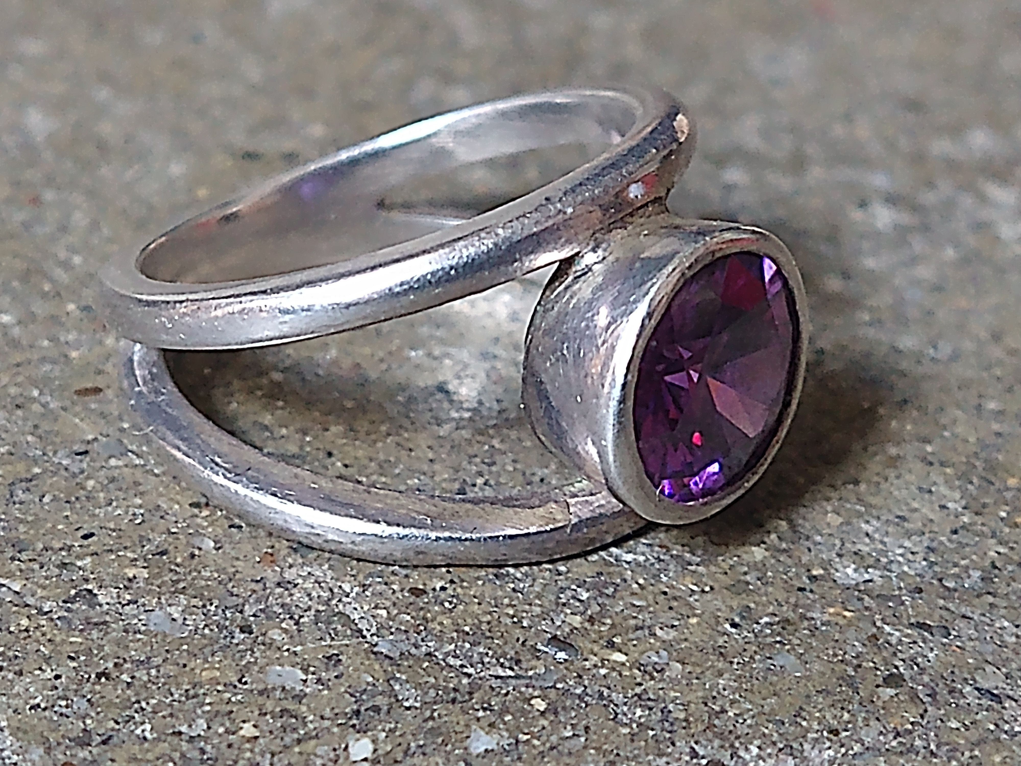 Jewelry × Sterling Silver Vintage Sterling Silver Ring Size 8.5 Amethyst Modern Size ONE SIZE - 5 Thumbnail