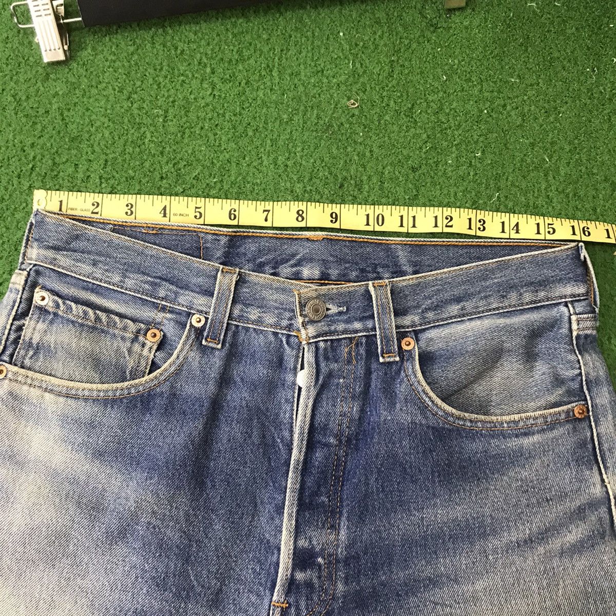 Levi's Vintage 90s Levis 501xx Distressed Denim Nice Faded Size US 32 / EU 48 - 18 Thumbnail