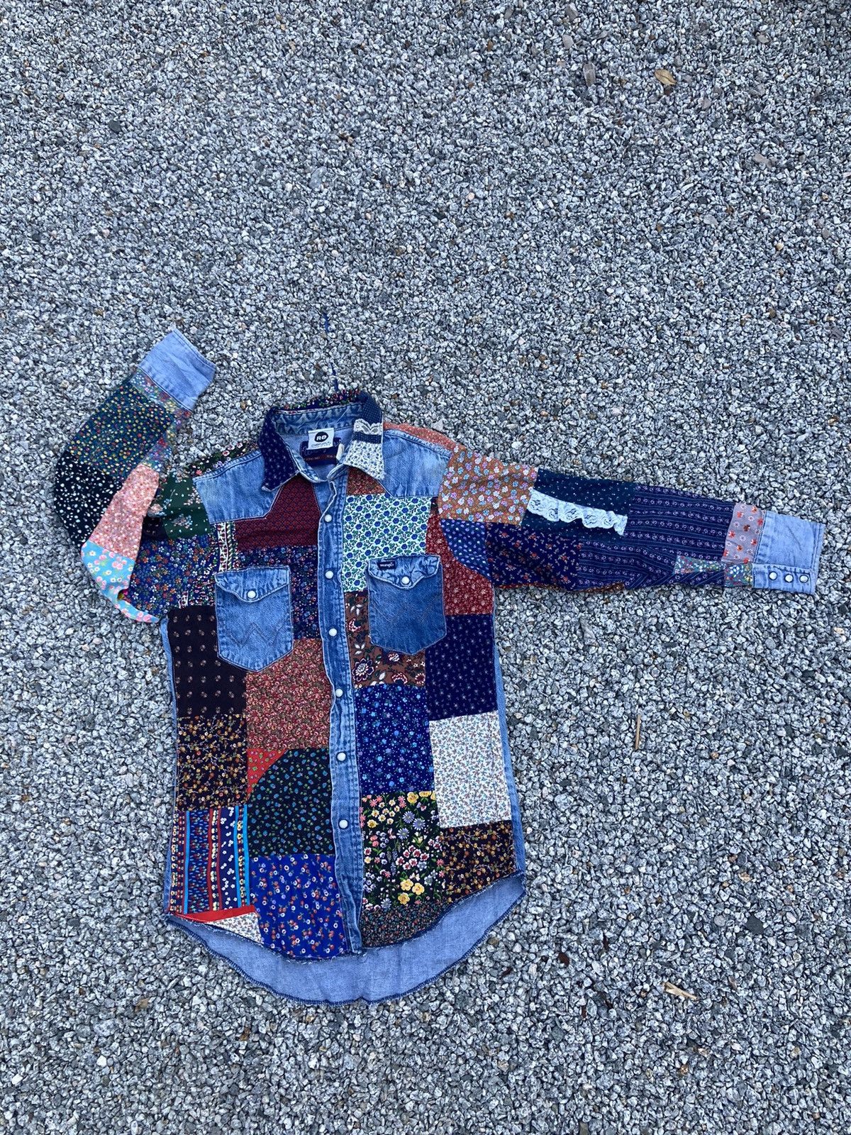 Vintage × Wrangler Vintage Wrangler Patchwork Denim Shirt Size US M / EU 48-50 / 2 - 2 Thumbnail