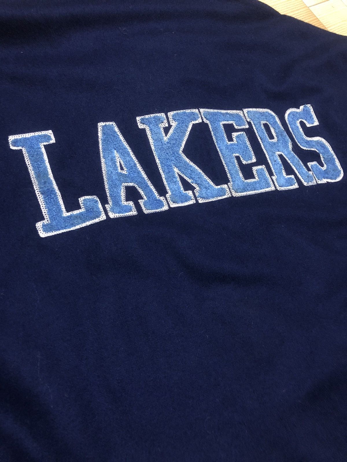 NBA × Vintage 💥LAST CALL❌ VINTAGE L.A LAKERS VARSITY OVERSIZE Size US M / EU 48-50 / 2 - 10 Thumbnail