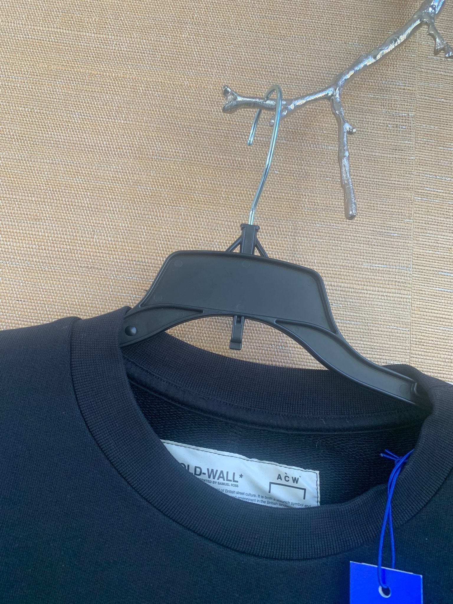 A-COLD-WALL* Logo Asymmetric Crewneck in Black Size US L / EU 52-54 / 3 - 5 Thumbnail
