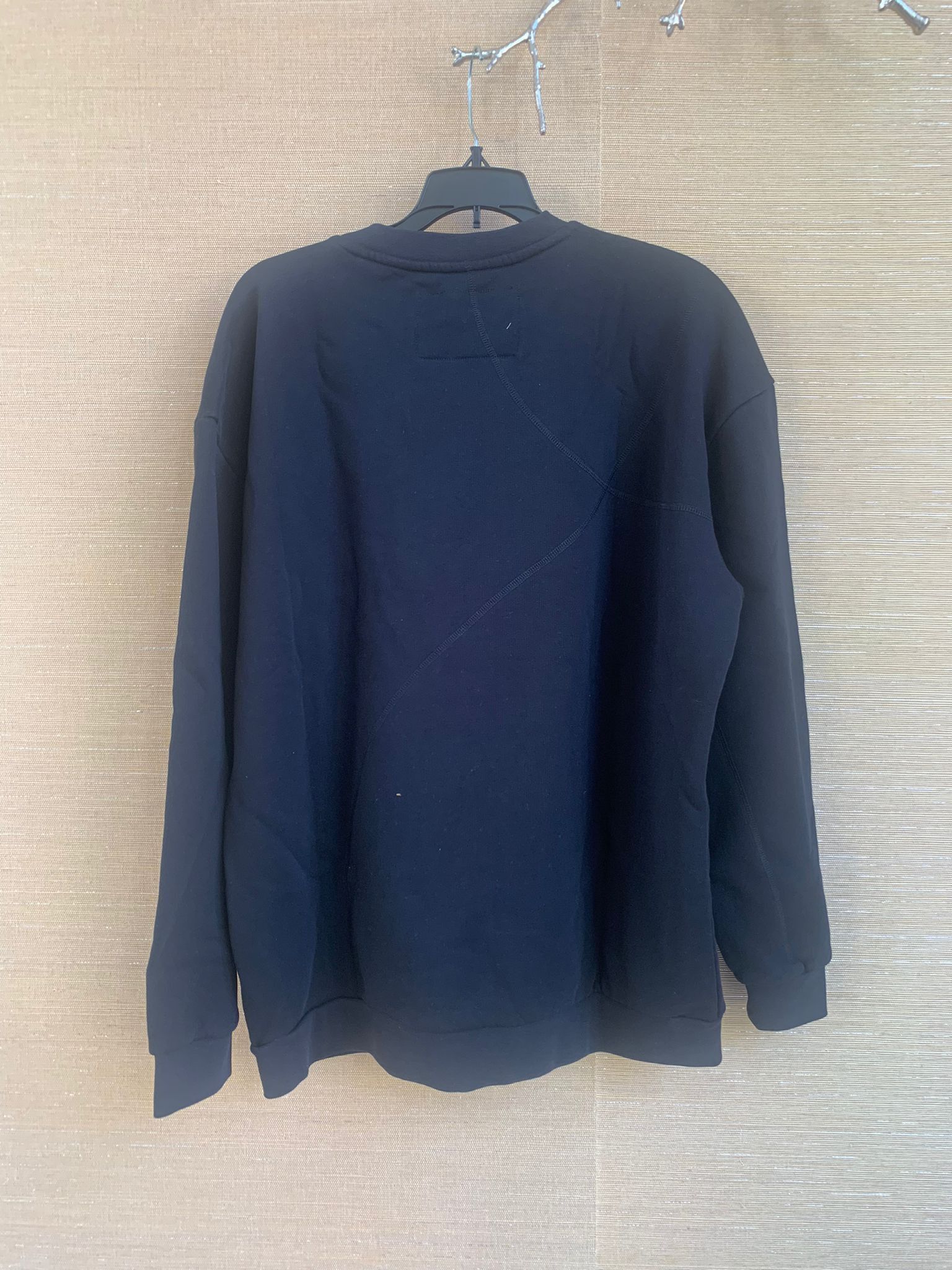 A-COLD-WALL* Logo Asymmetric Crewneck in Black Size US L / EU 52-54 / 3 - 11 Thumbnail