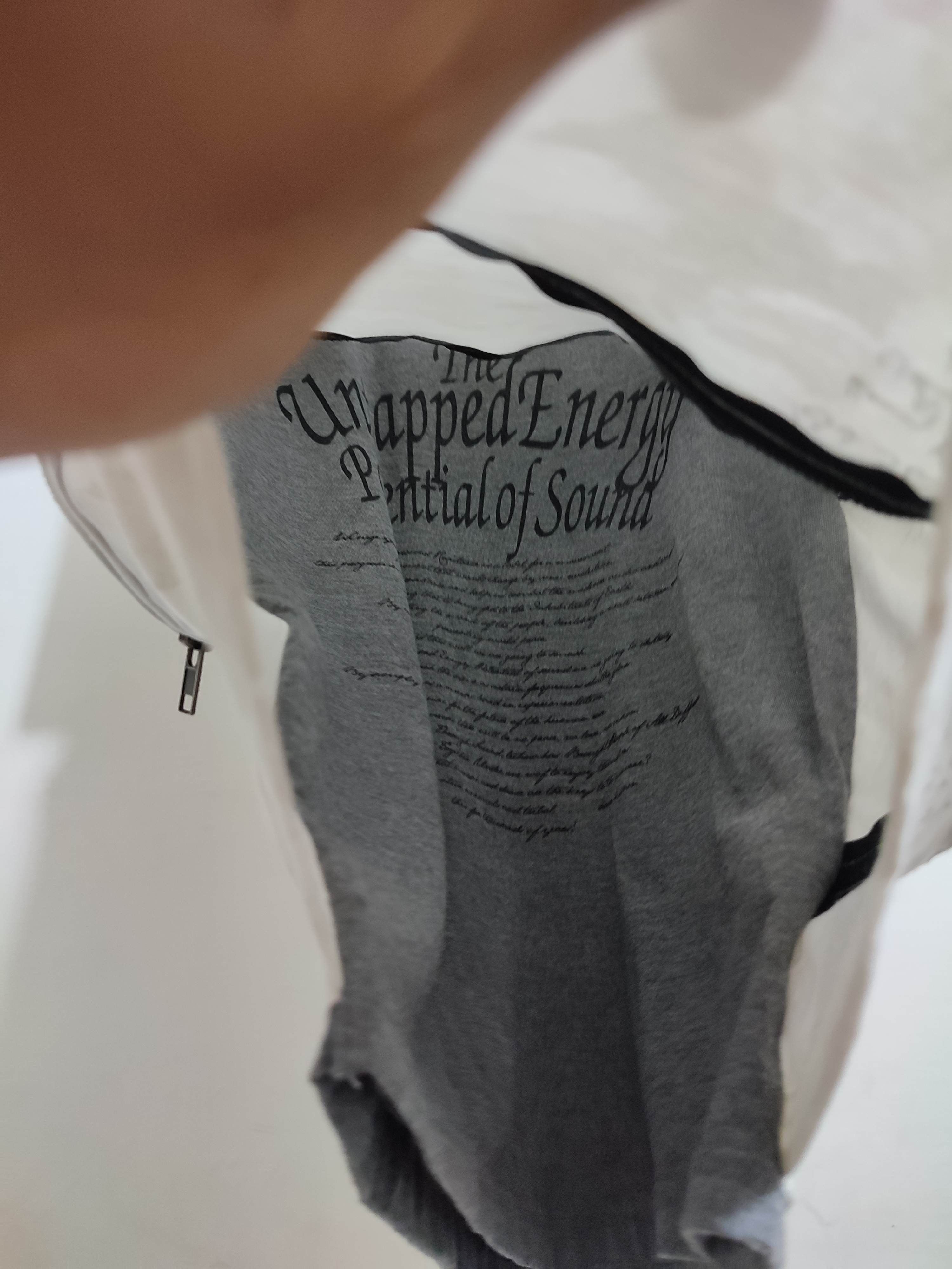 In The Attic × Japanese Brand 🔥In The Attic Japanese Multizipper Design Punk Tshirt Size US M / EU 48-50 / 2 - 5 Thumbnail
