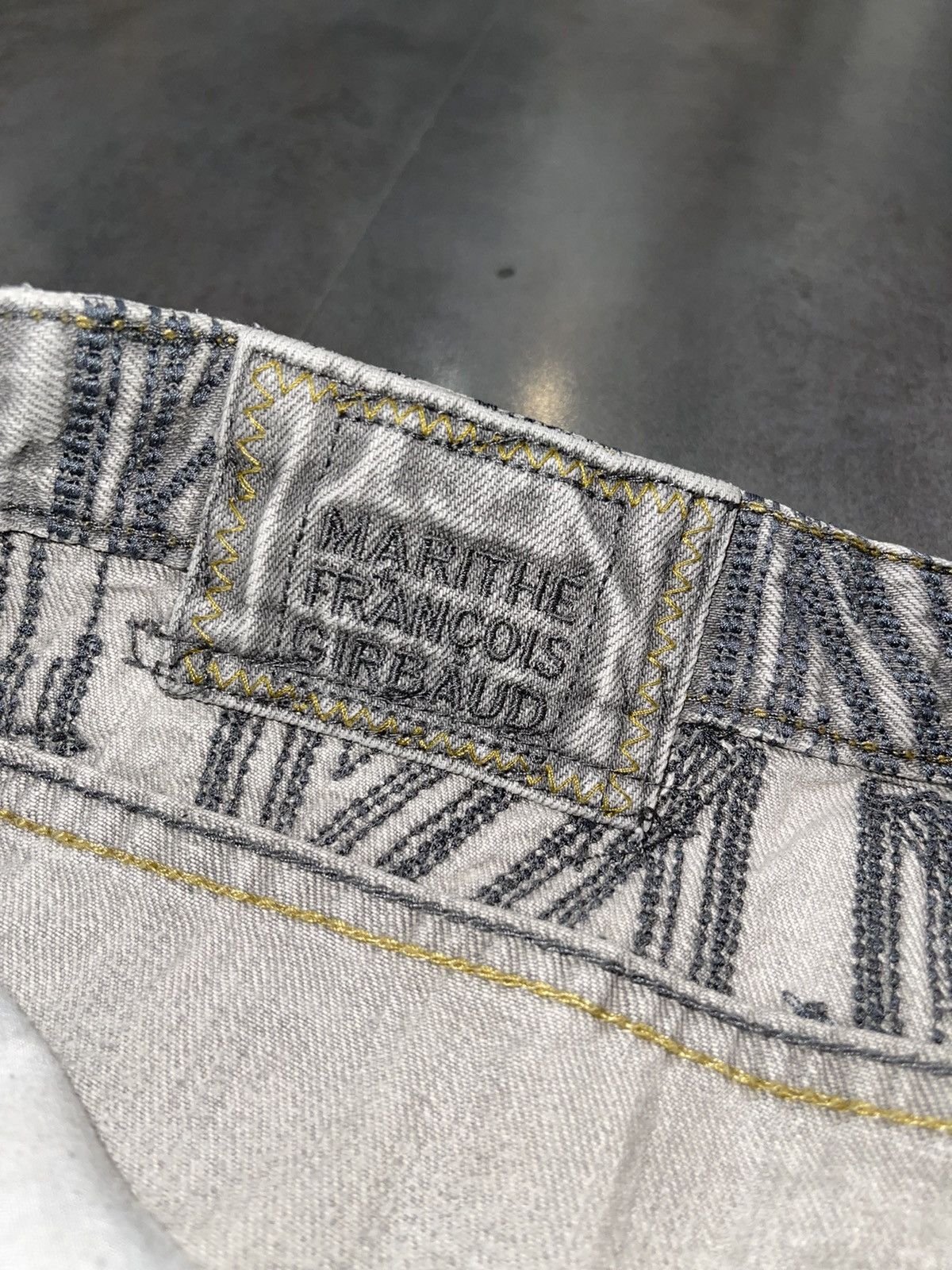 Marithe + Francois Girbaud Marithe Francois Girbaud Distressed Gray Denim Pants Size US 36 / EU 52 - 13 Thumbnail