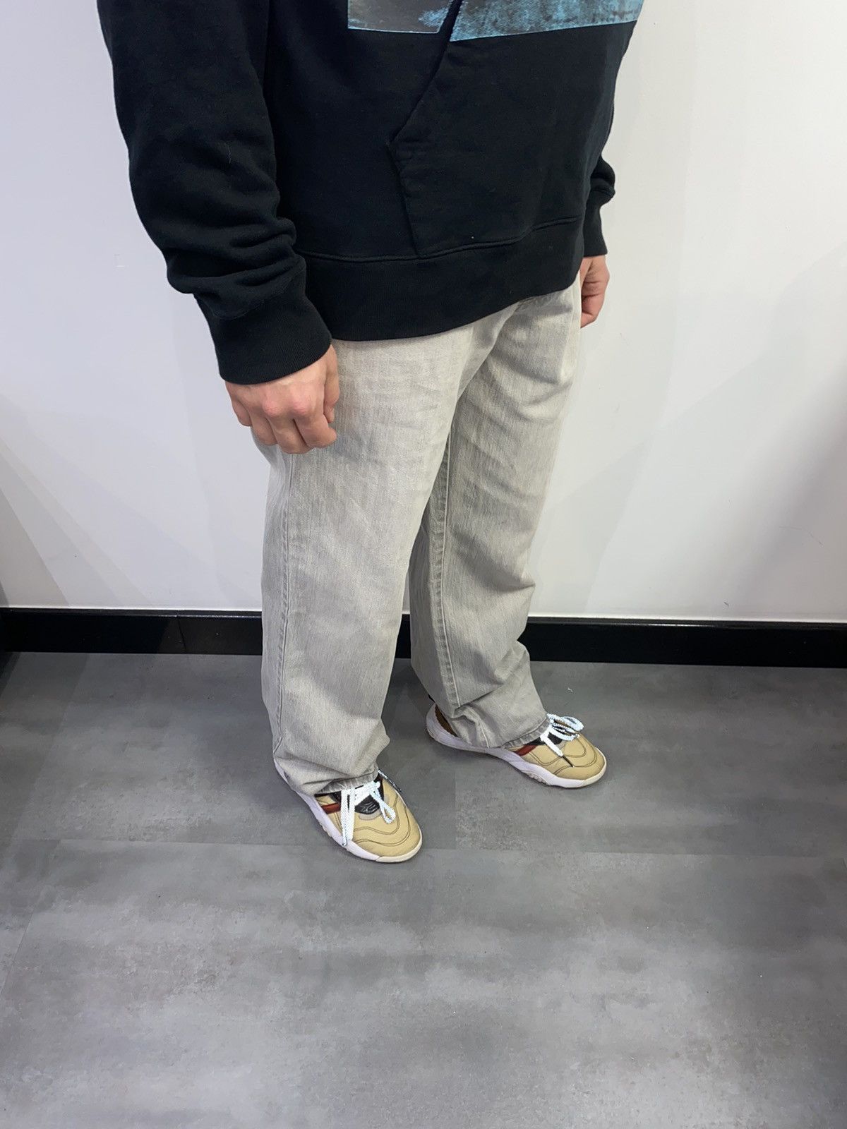 Marithe + Francois Girbaud Marithe Francois Girbaud Distressed Gray Denim Pants Size US 36 / EU 52 - 6 Thumbnail