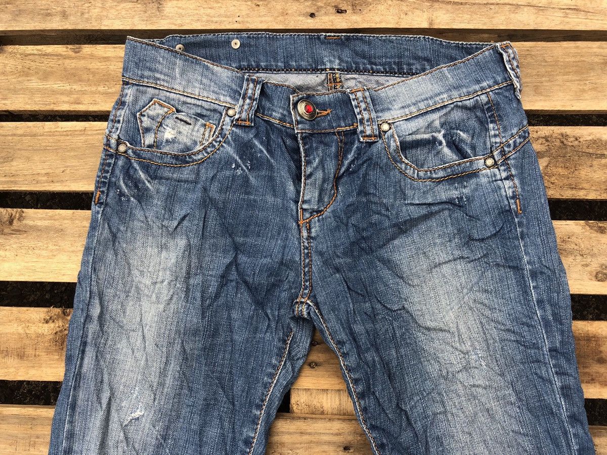 Vintage BONAVENTURE jeans Made in Romania flare cut size 31 Size US 31 - 4 Thumbnail