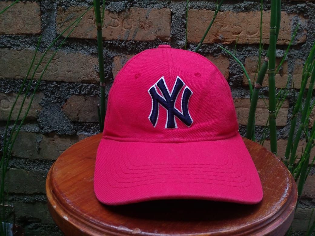 MLB × New York Yankees × Vintage Vintage Wool New York Yankees Hats Caps Size ONE SIZE - 1 Thumbnail