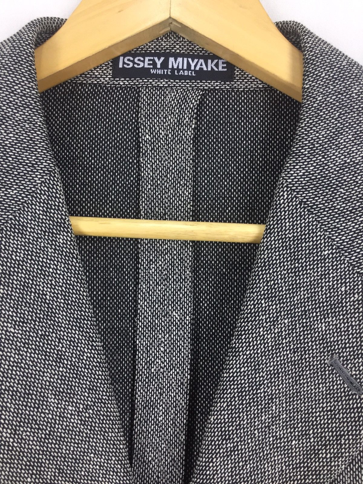 Issey Miyake WHITE LABEL WOOL BARLEYCORN JACKET Size US L / EU 52-54 / 3 - 6 Thumbnail