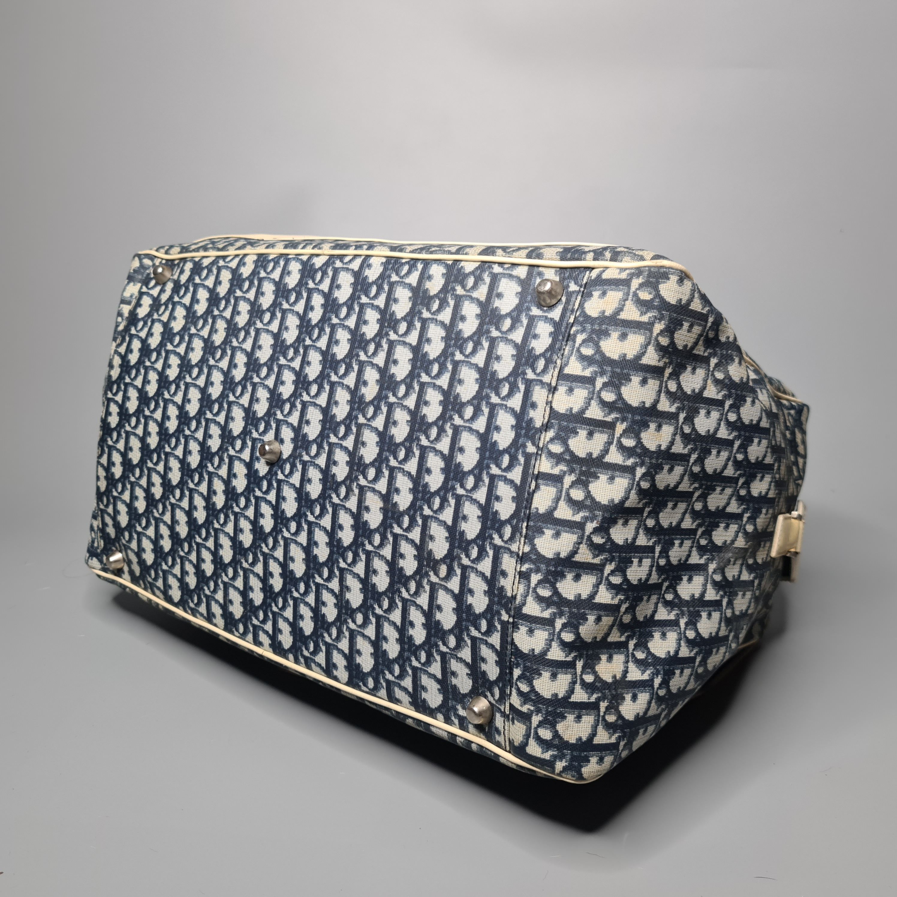 Dior × John Galliano Dior x Galliano - FW01 Runway Dior Trotter Duffle Bag Size ONE SIZE - 14 Thumbnail