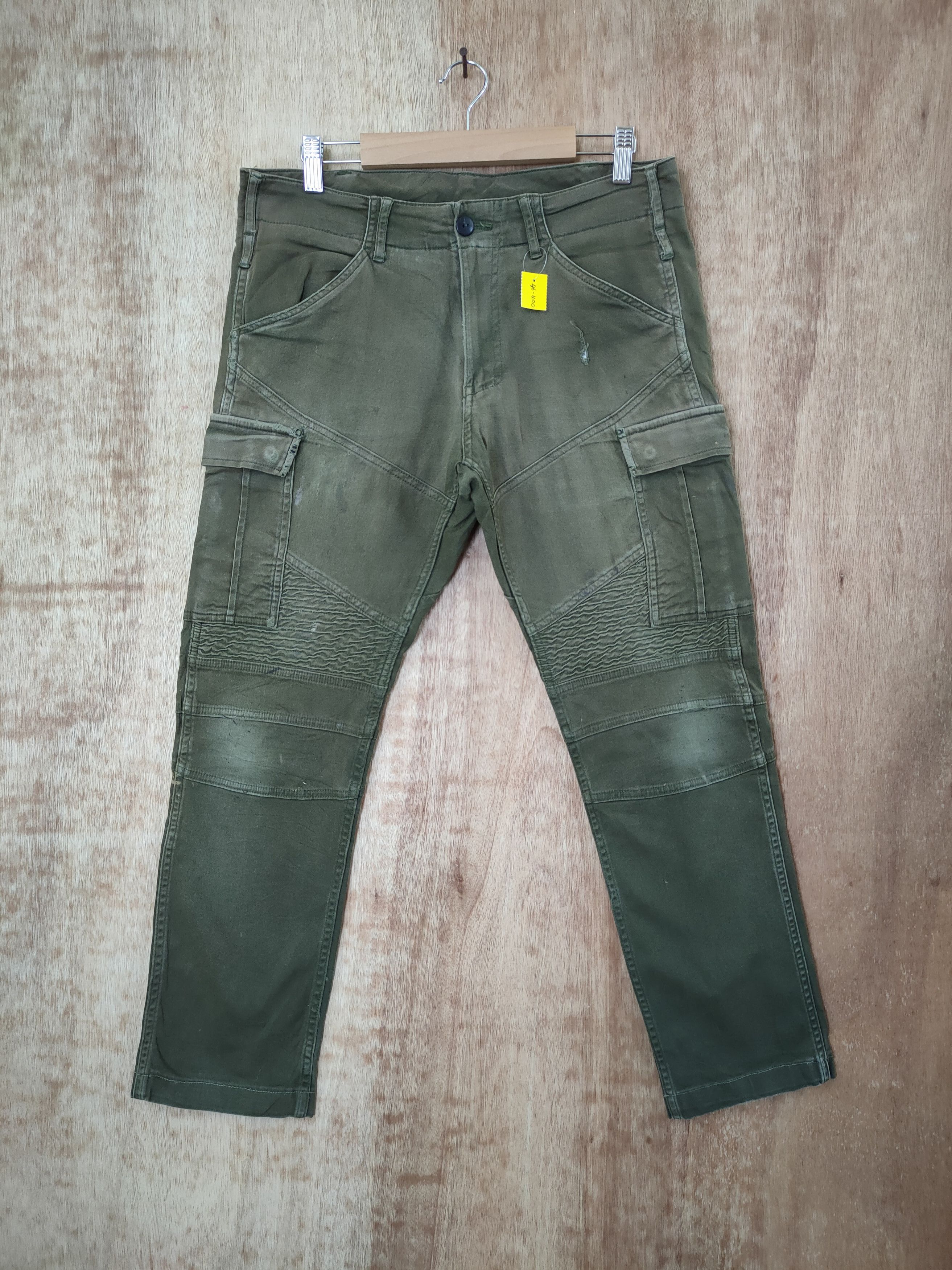 Japanese Brand DL Gladiotor utility streetwear vintage Cargo pants #46-400 Size US 32 / EU 48 - 1 Thumbnail