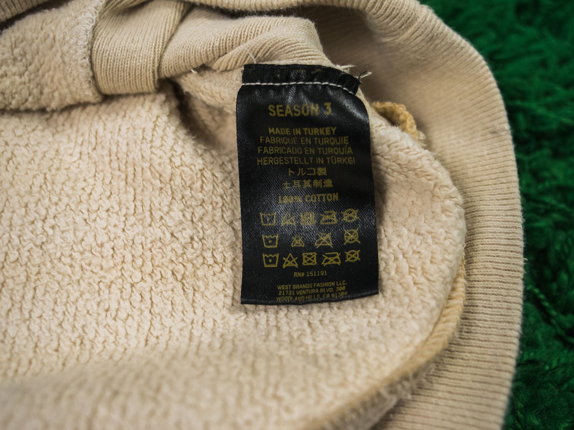Yeezy YEEZY SEASON 3 TWO TONE HOODIE (M) Size US M / EU 48-50 / 2 - 19 Thumbnail