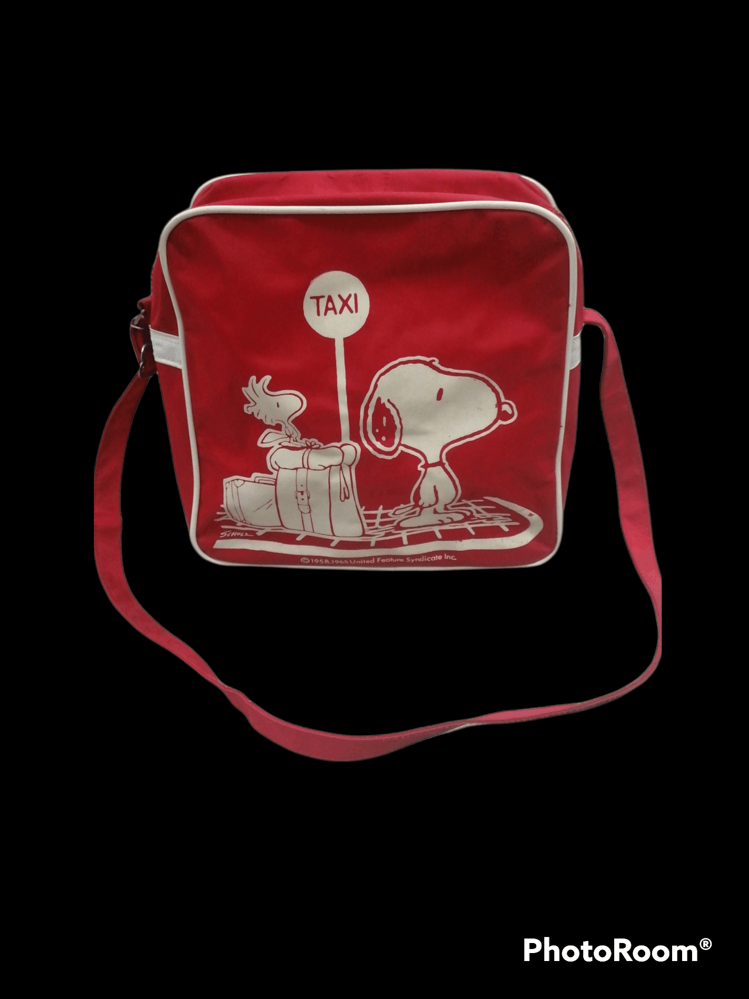 Cartoon Network × Peanuts × Vintage Vintage Snoopy By United Feature Syndicate Sling Bags Size ONE SIZE - 1 Thumbnail