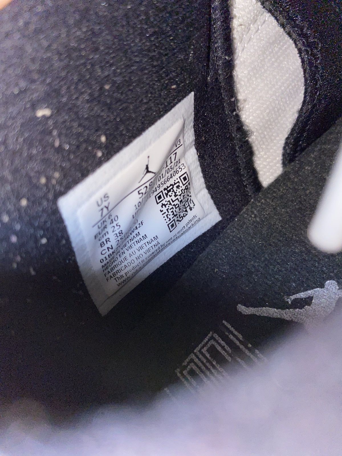 Jordan Brand × Nike Jordan 11 Retro Low Legend Blue (7Y Grade School) Size US 8.5 / IT 38.5 - 7 Thumbnail