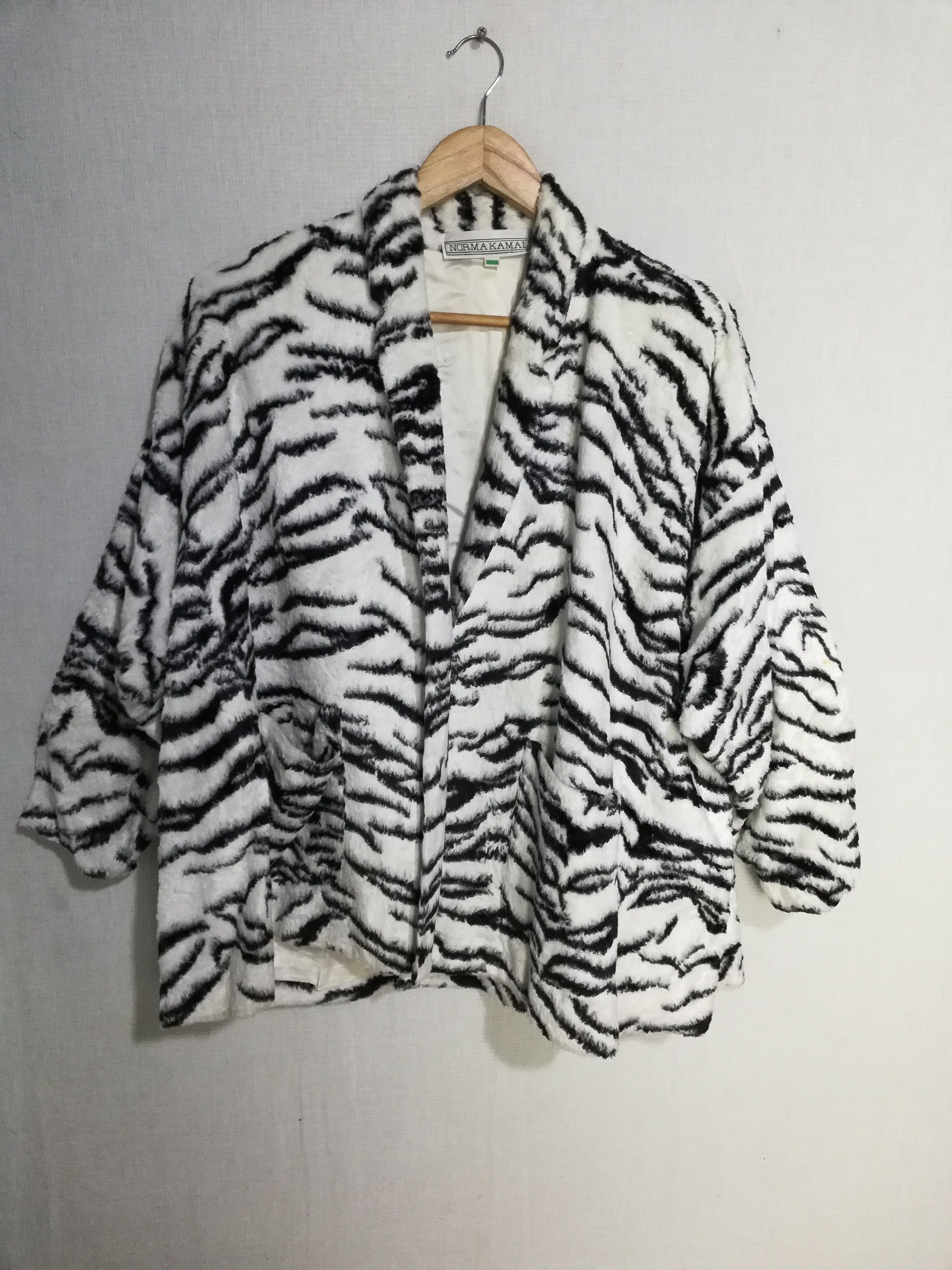 Other norma kamali italian designer faux jacket zebra design Size L / US 10 / IT 46 - 1 Thumbnail