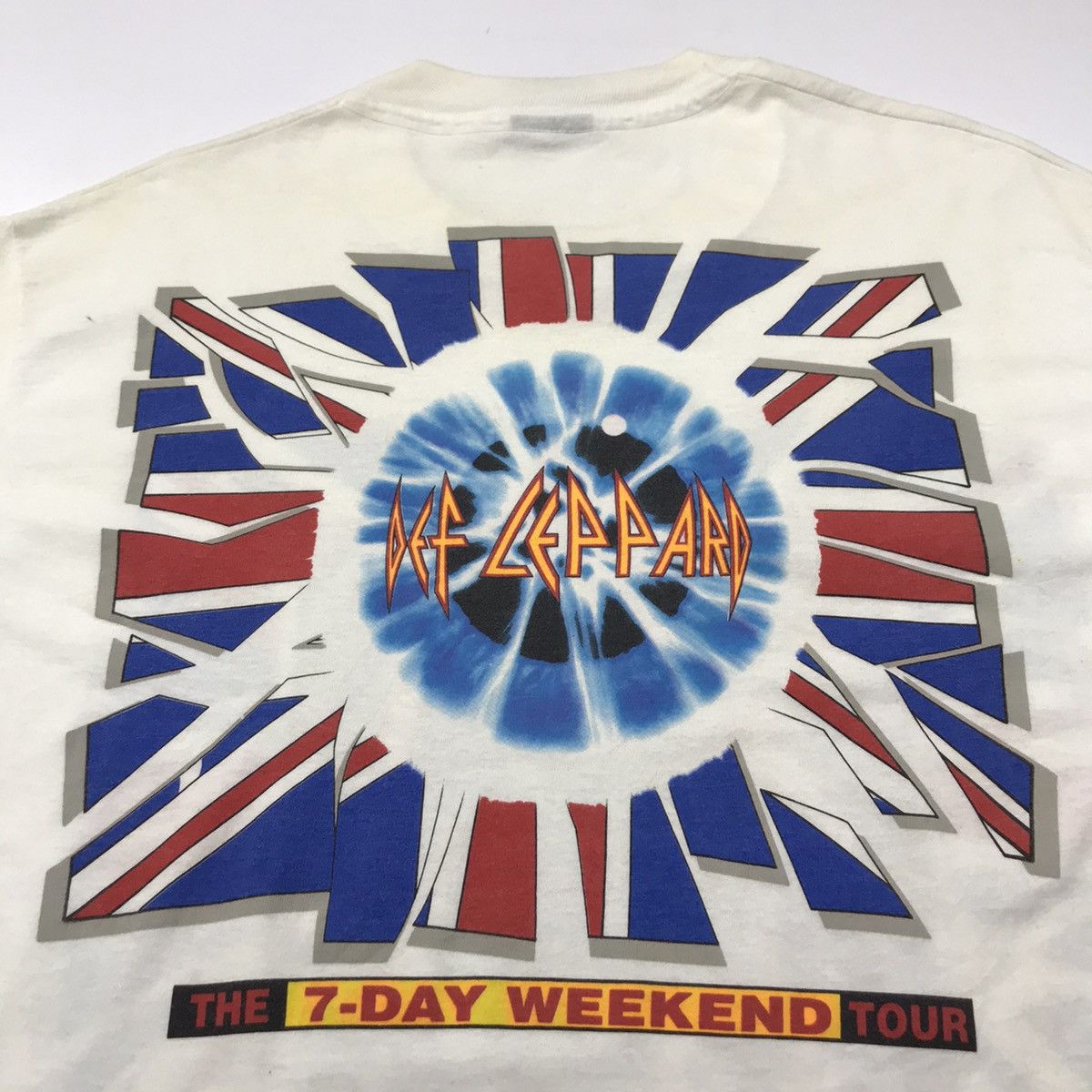 デフ・レパードの「The 7-Day Weekend Tour」 DEF LEPPARD ADRENALIZE THE 7-DAYS WEEKEND TOUR