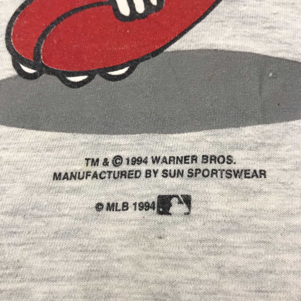 MLB × Vintage × Warner Bros Rare Vintage MLB REDS x WARNER BROS nice design shirt Size US L / EU 52-54 / 3 - 4 Thumbnail