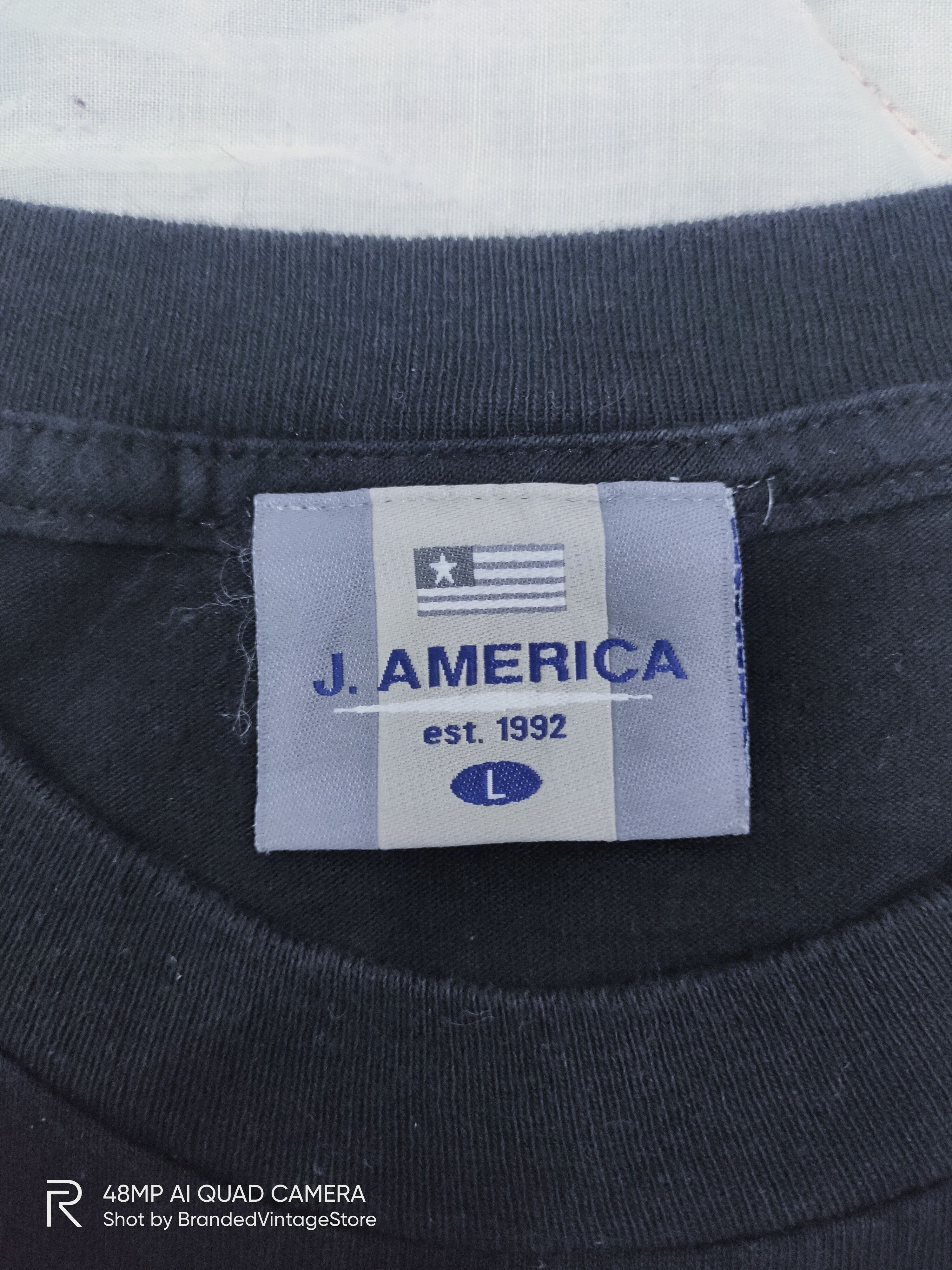 J. America Vintage MAC Michigan Athletic Club Sportwear Streetwear Tee Size US L / EU 52-54 / 3 - 6 Thumbnail
