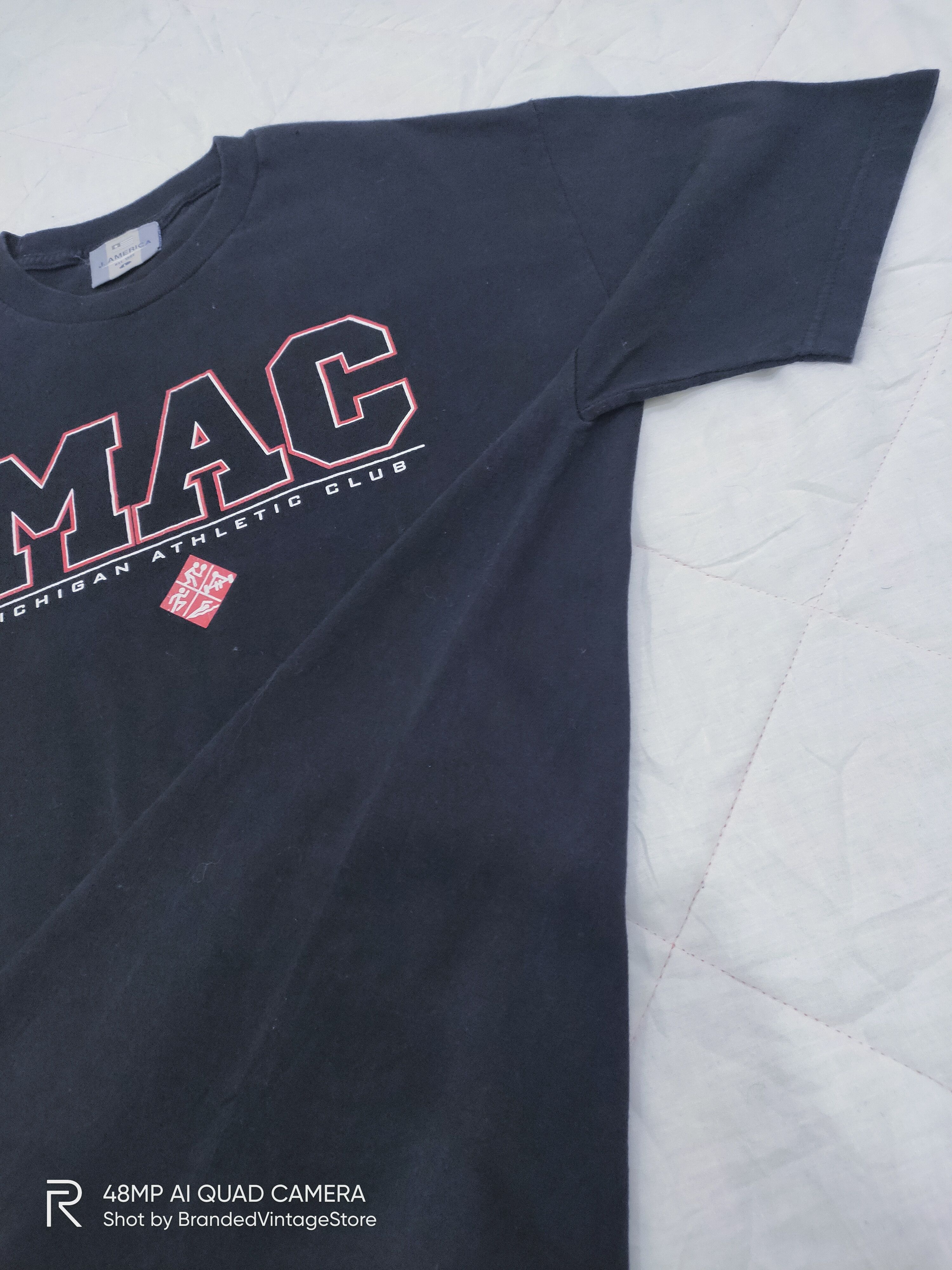 J. America Vintage MAC Michigan Athletic Club Sportwear Streetwear Tee Size US L / EU 52-54 / 3 - 5 Thumbnail