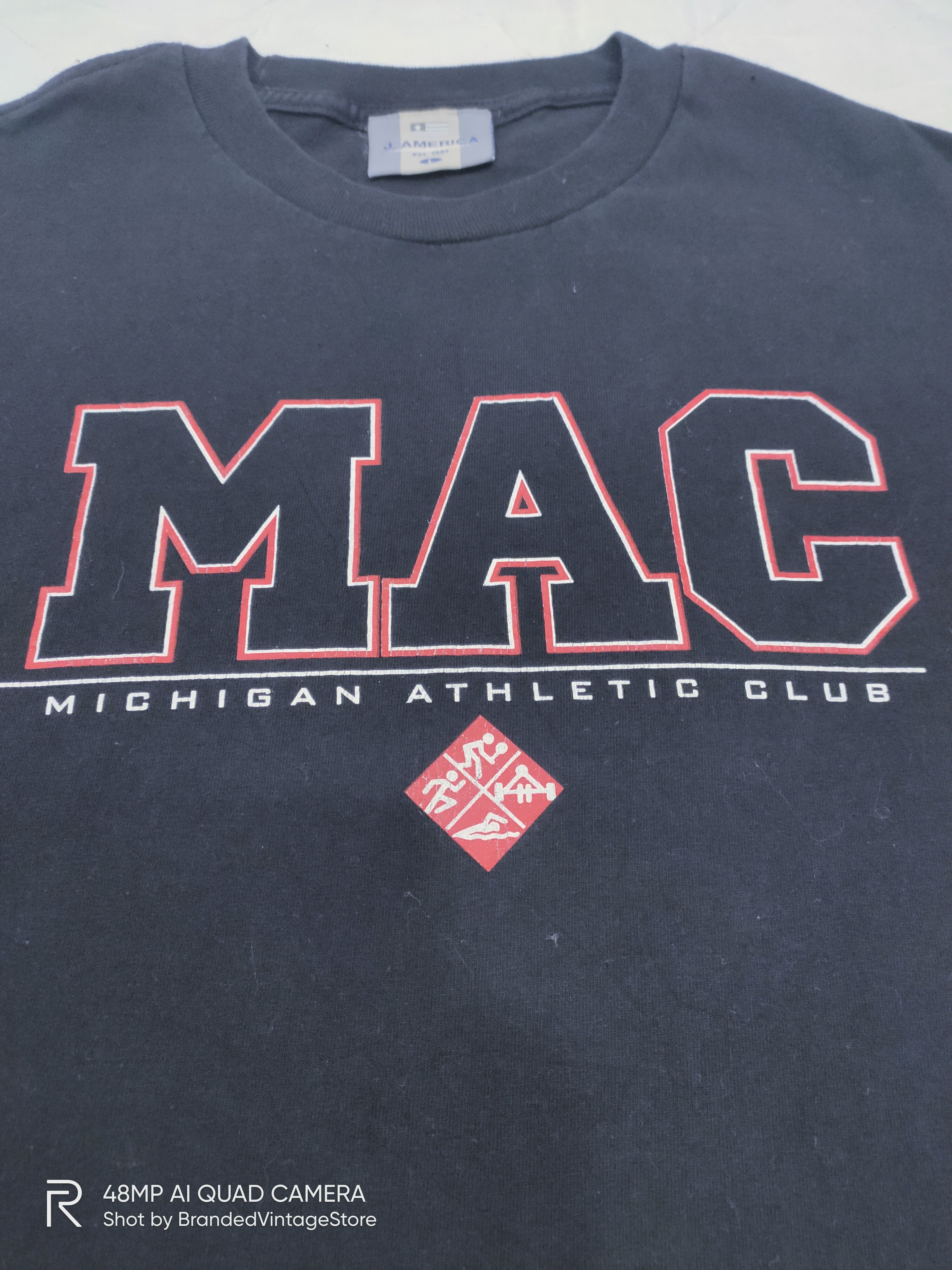 J. America Vintage MAC Michigan Athletic Club Sportwear Streetwear Tee Size US L / EU 52-54 / 3 - 4 Thumbnail