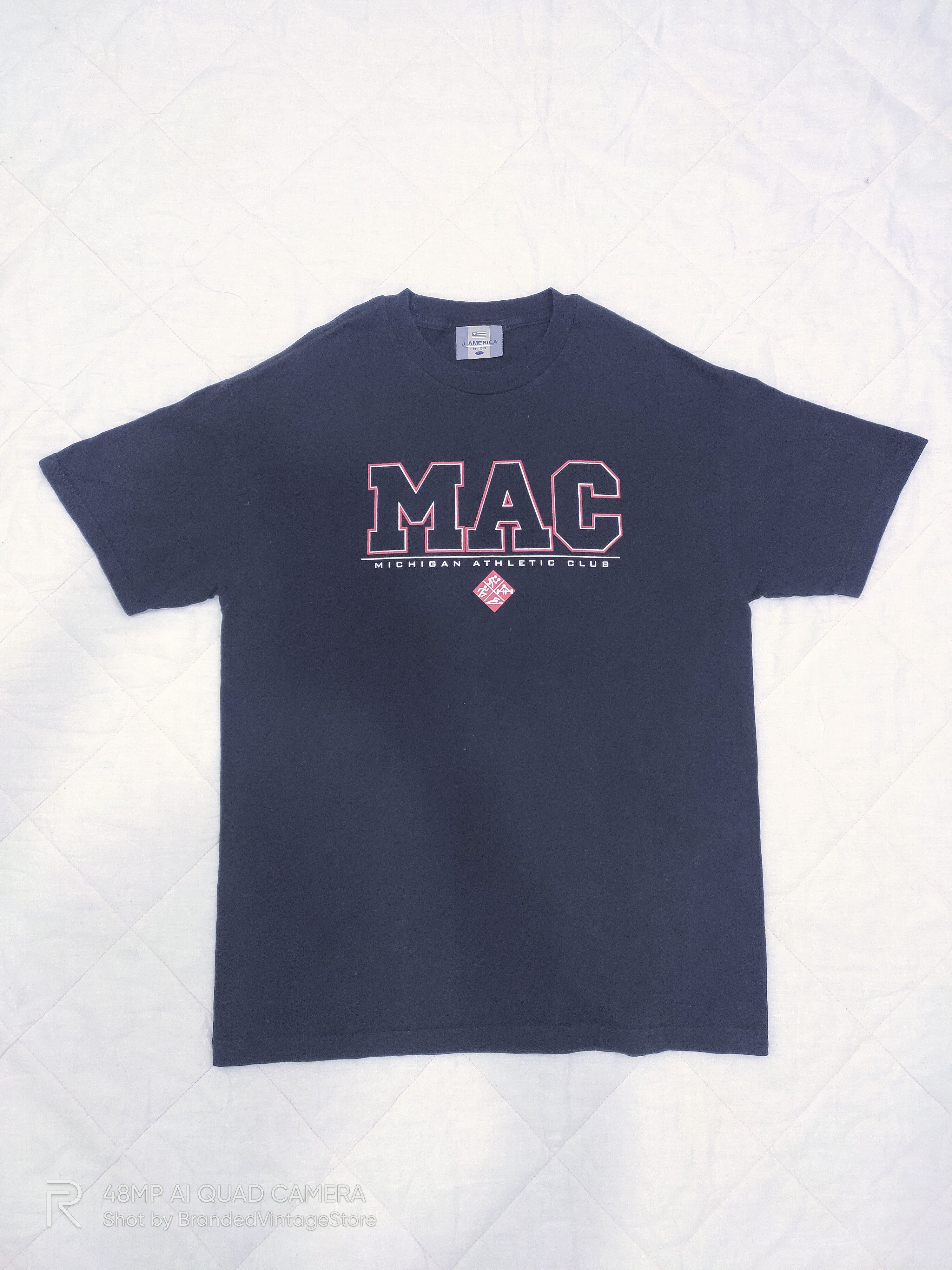 J. America Vintage MAC Michigan Athletic Club Sportwear Streetwear Tee Size US L / EU 52-54 / 3 - 1 Thumbnail