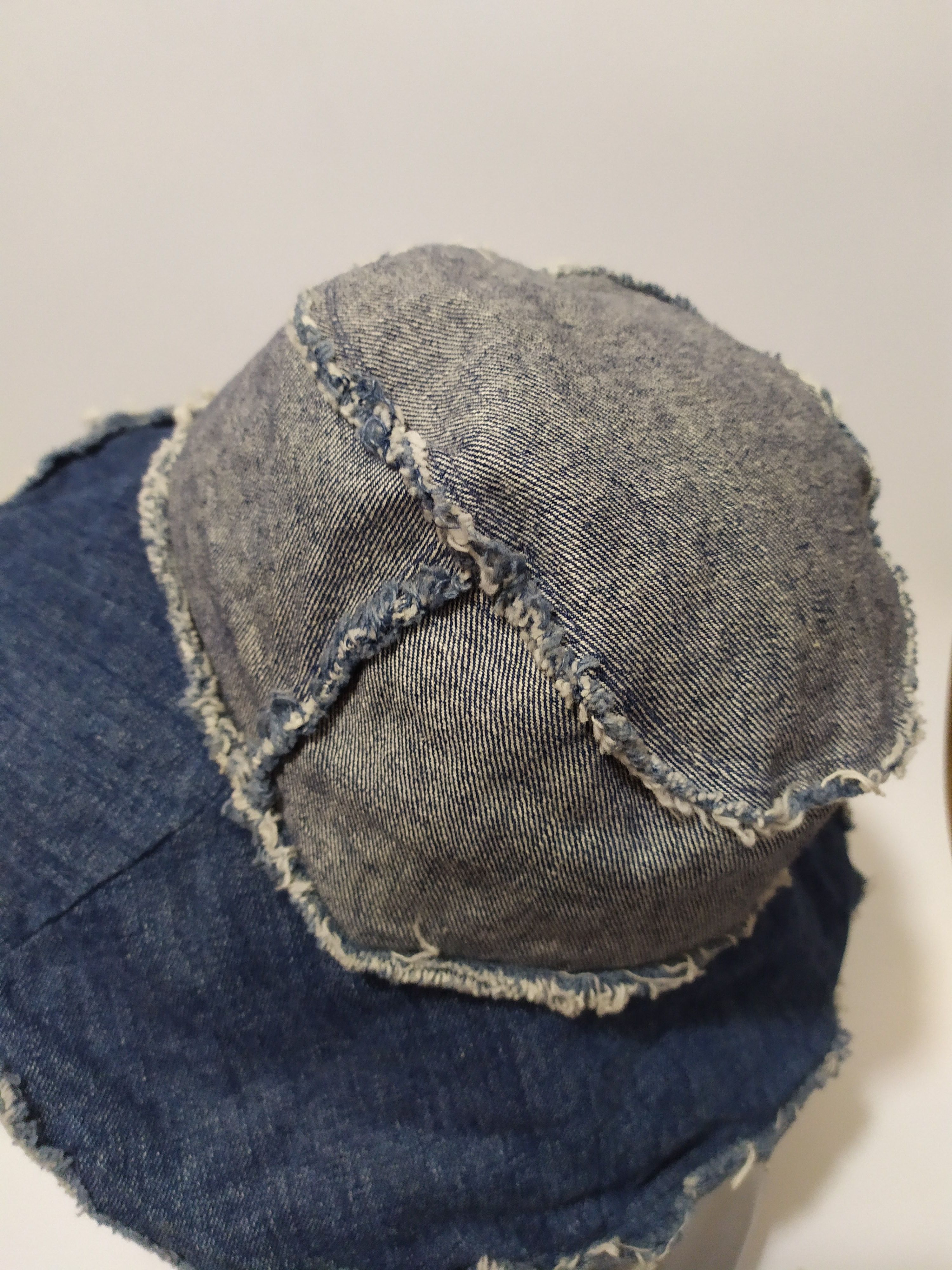 Other Unknown Bucket Hats Nice Hairy Design Size ONE SIZE - 7 Thumbnail