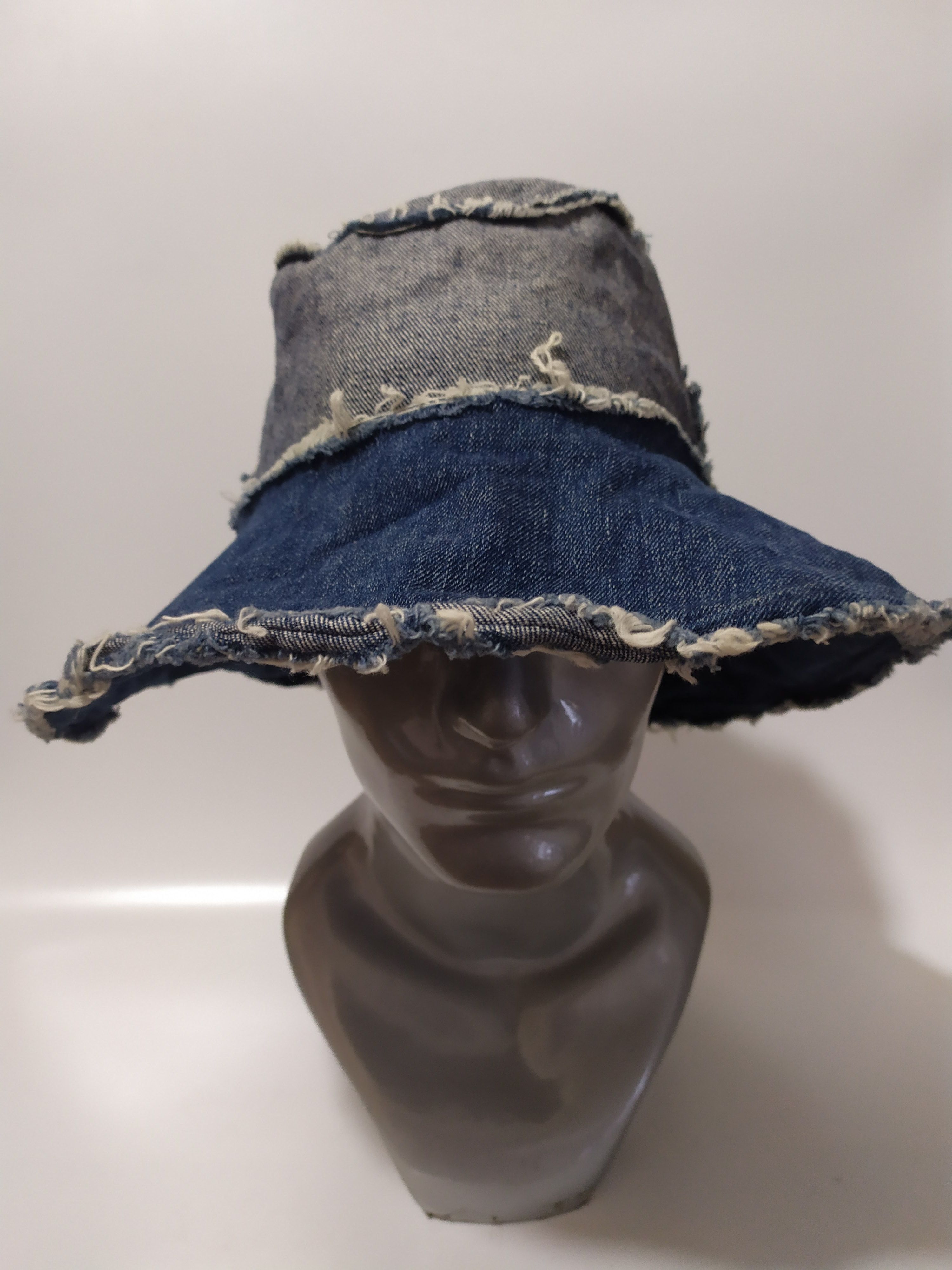 Other Unknown Bucket Hats Nice Hairy Design Size ONE SIZE - 2 Thumbnail