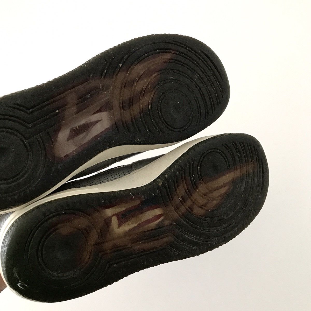 Futura × Nike Nike x Futura 2010 Air Force 1 Premium Yankees Size US 8 / EU 41 - 11 Thumbnail