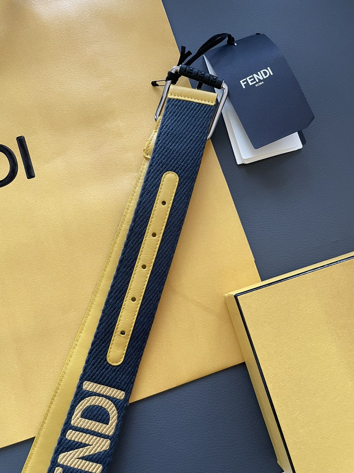 Fendi Rare BrandNEW Runway Limited Edition Fendi Logo Leather Belt Size ONE SIZE - 24 Thumbnail