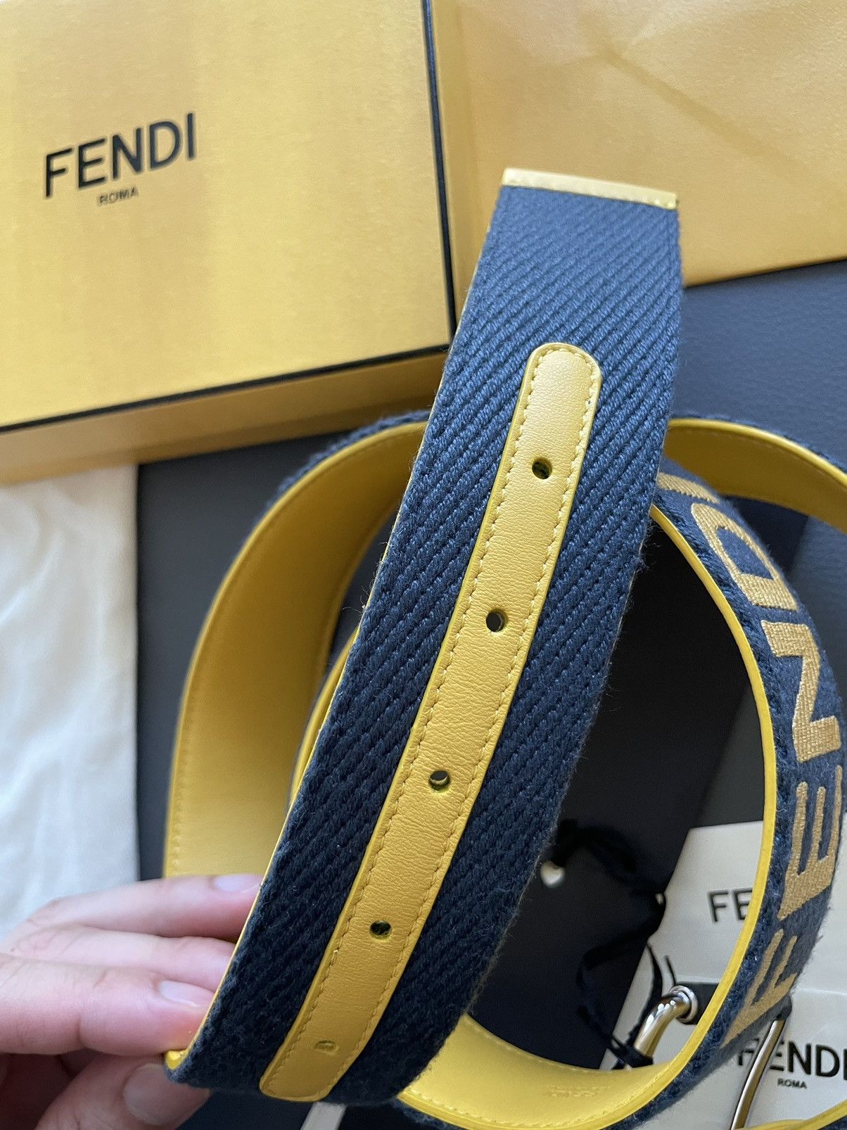 Fendi Rare BrandNEW Runway Limited Edition Fendi Logo Leather Belt Size ONE SIZE - 17 Thumbnail