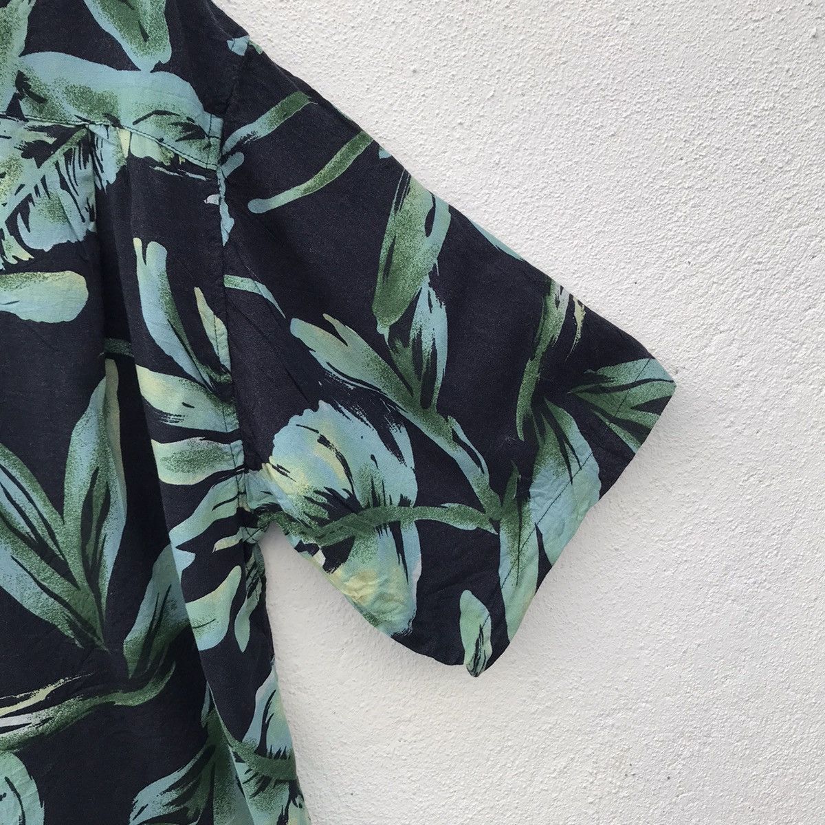 Other Vintage Haiti Beach Floral Rayon Hawaiian Shirts Size US L / EU 52-54 / 3 - 12 Thumbnail