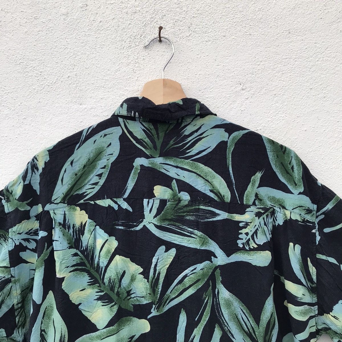 Other Vintage Haiti Beach Floral Rayon Hawaiian Shirts Size US L / EU 52-54 / 3 - 9 Thumbnail
