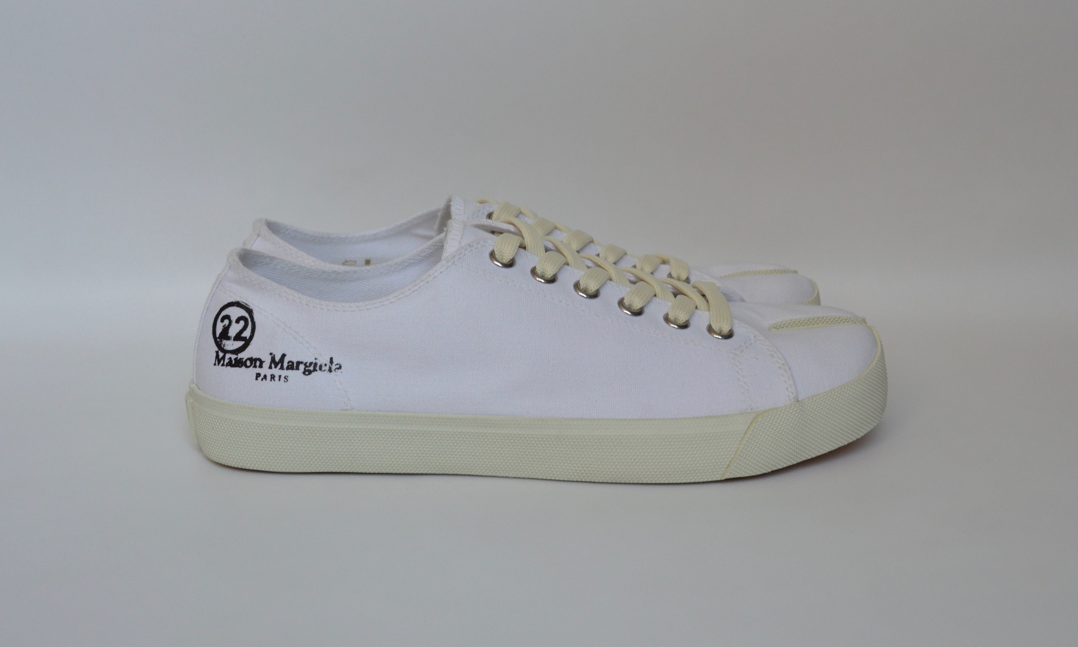Maison Margiela White Canvas Tabi Sneakers Size US 8 / EU 41 - 8 Thumbnail