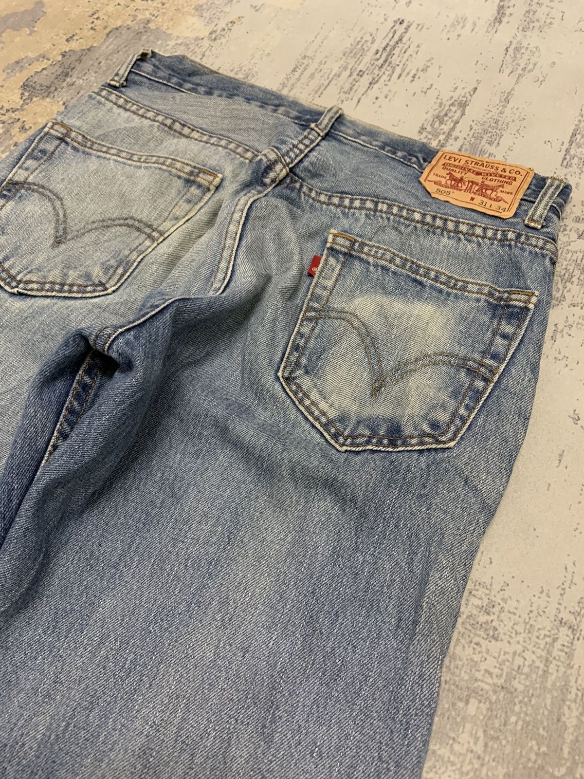 Levi's Levi's 505 Regular Fit Jeans Light Wash Straight Leg Denim Size US 31 - 12 Thumbnail