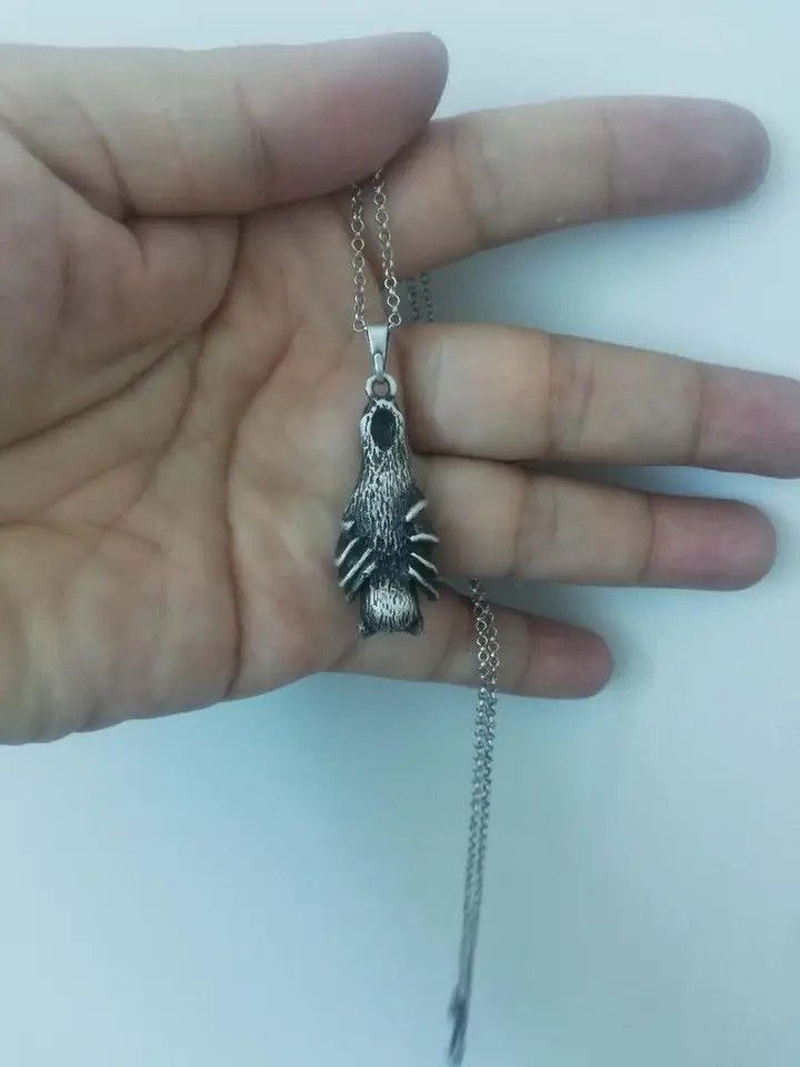Other Mystery Vampire Bat Necklace Size ONE SIZE - 2 Thumbnail