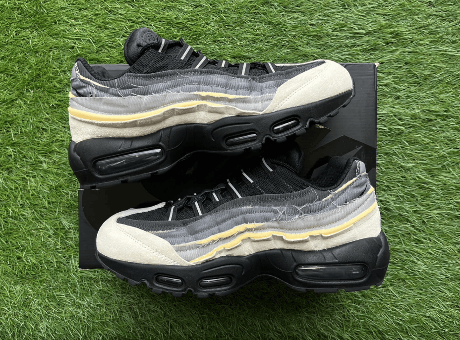 Commes des garcon air max 95 hot sale