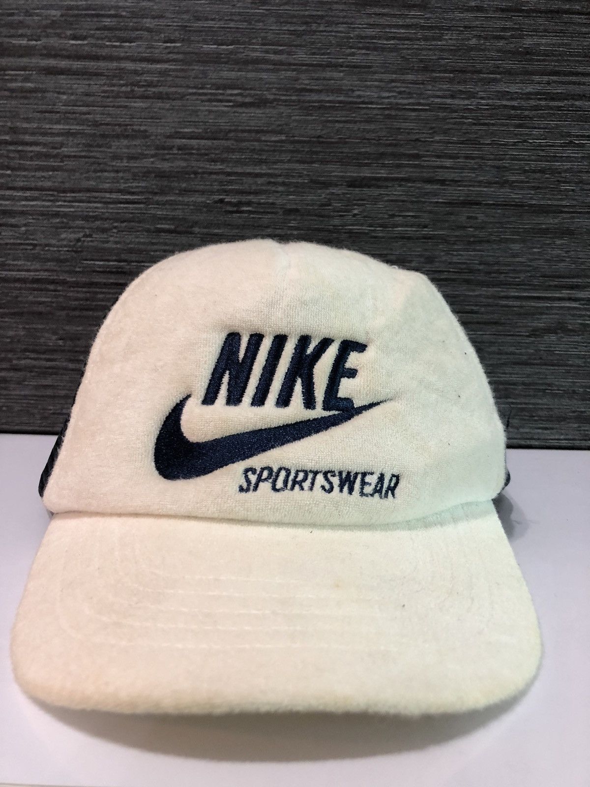 Nike Nike Kids Size Trucker Hat Cap Size ONE SIZE - 1 Thumbnail