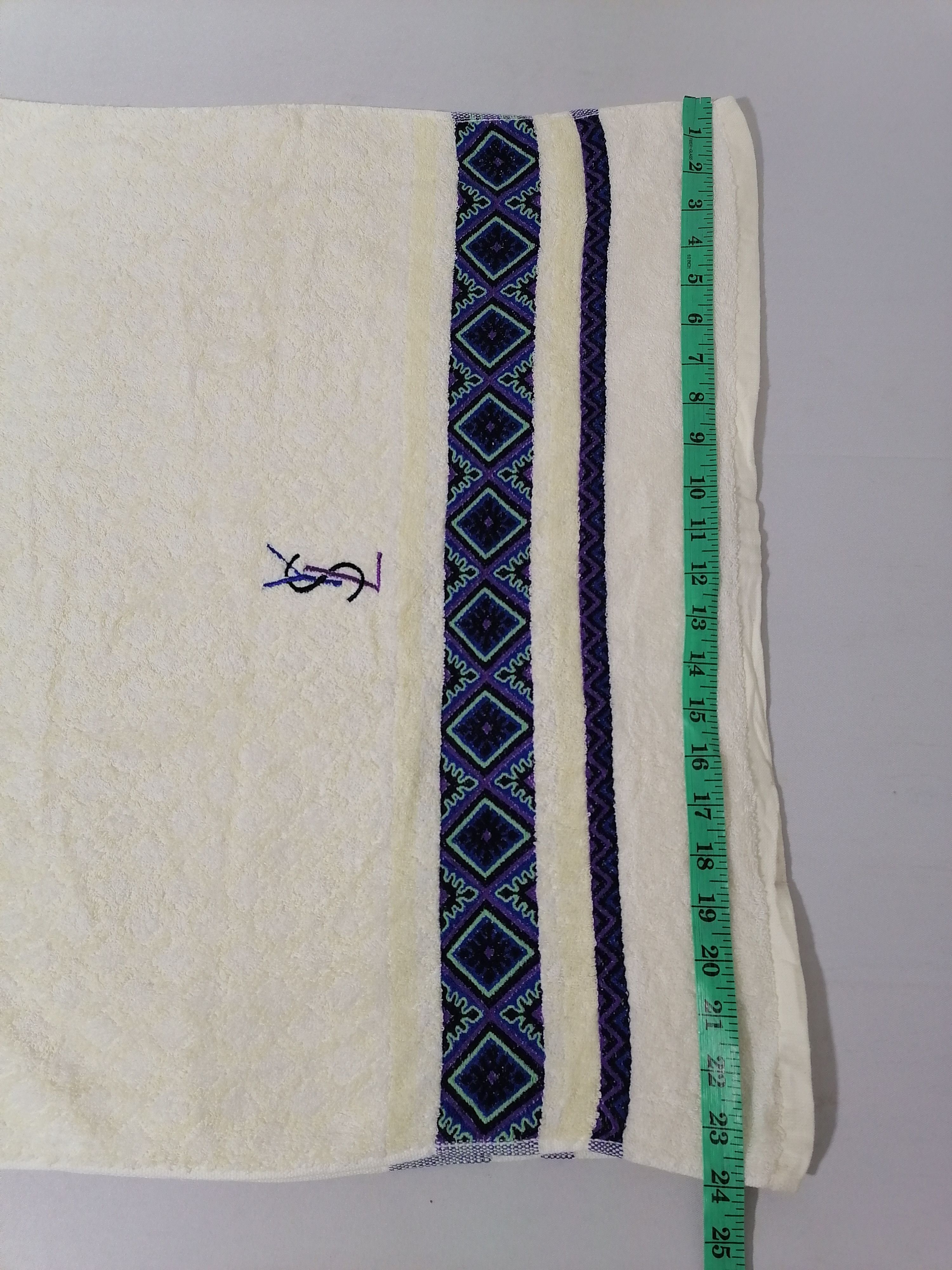 Yves Saint Laurent Yves Saint Laurent Towel Size ONE SIZE - 4 Thumbnail