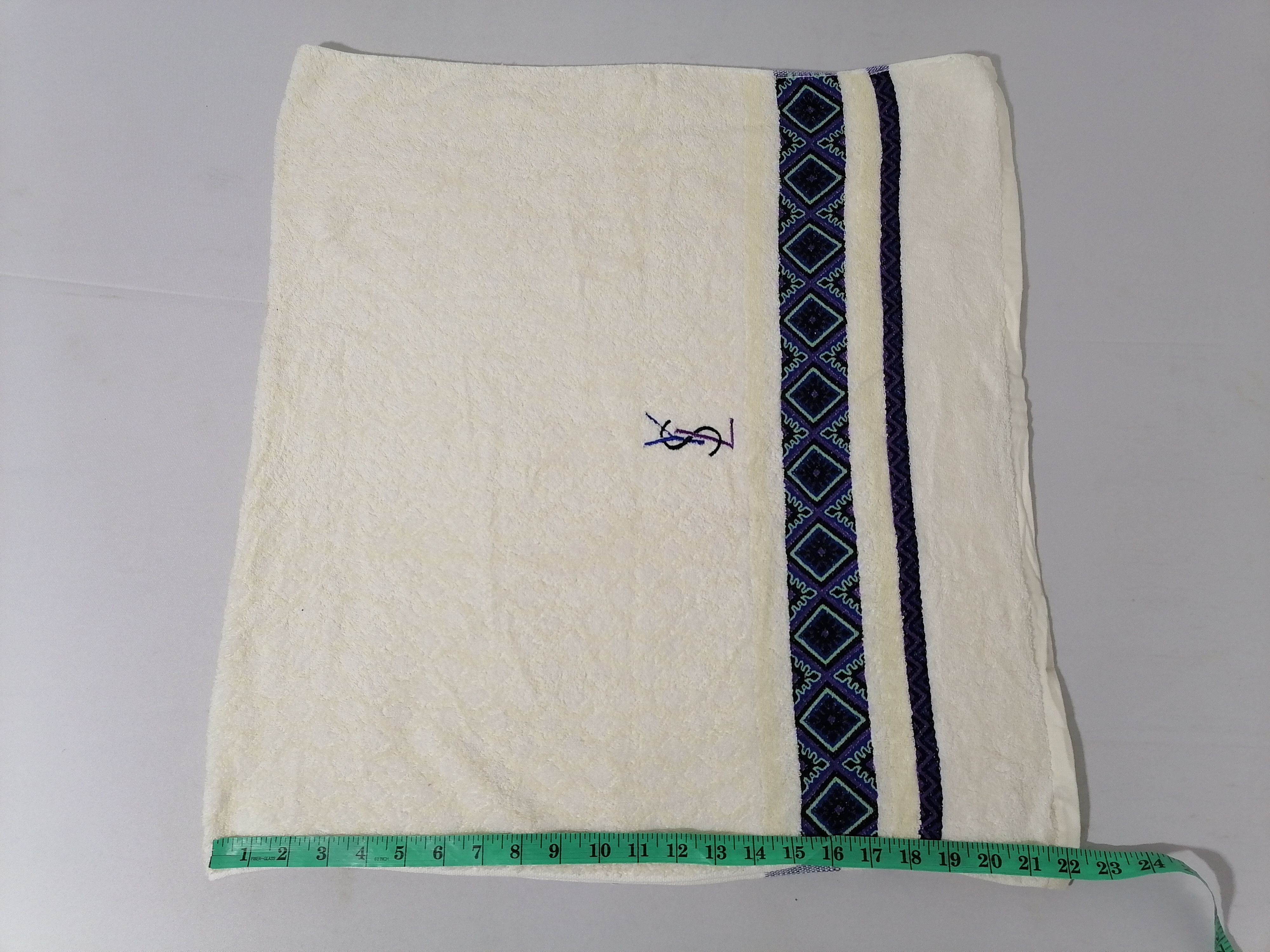 Yves Saint Laurent Yves Saint Laurent Towel Size ONE SIZE - 5 Thumbnail