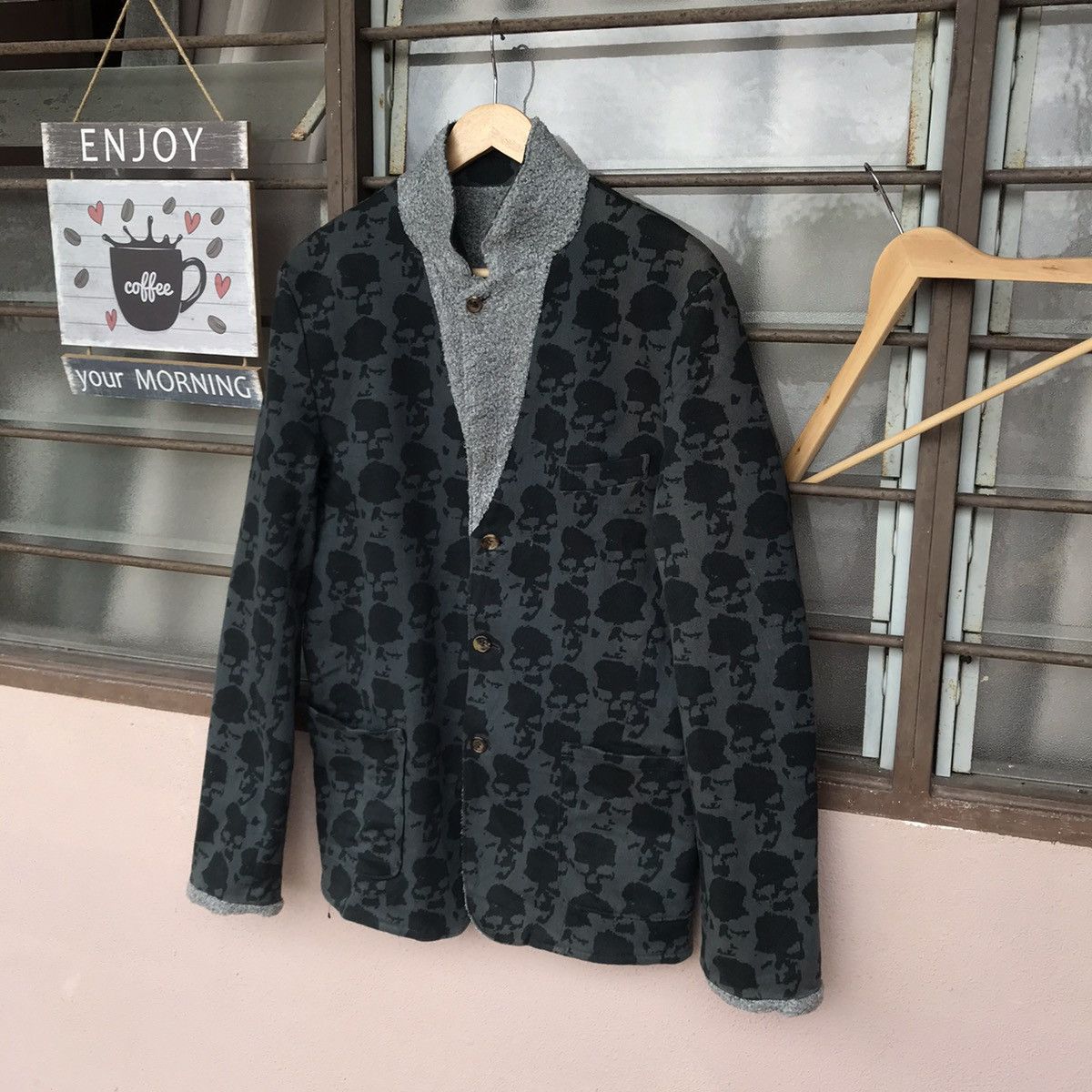 Undercover RARE UNDERCOVER 2001 DAVF DecoratedArmed Skeleton reversible Size US M / EU 48-50 / 2 - 4 Thumbnail