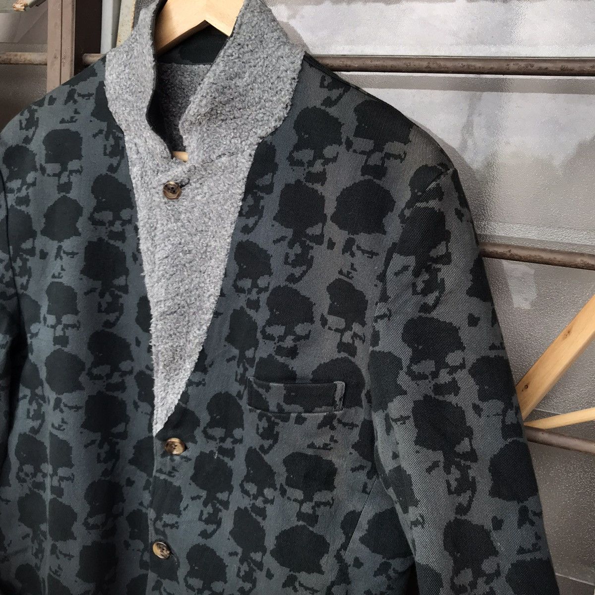 Undercover RARE UNDERCOVER 2001 DAVF DecoratedArmed Skeleton reversible Size US M / EU 48-50 / 2 - 6 Thumbnail