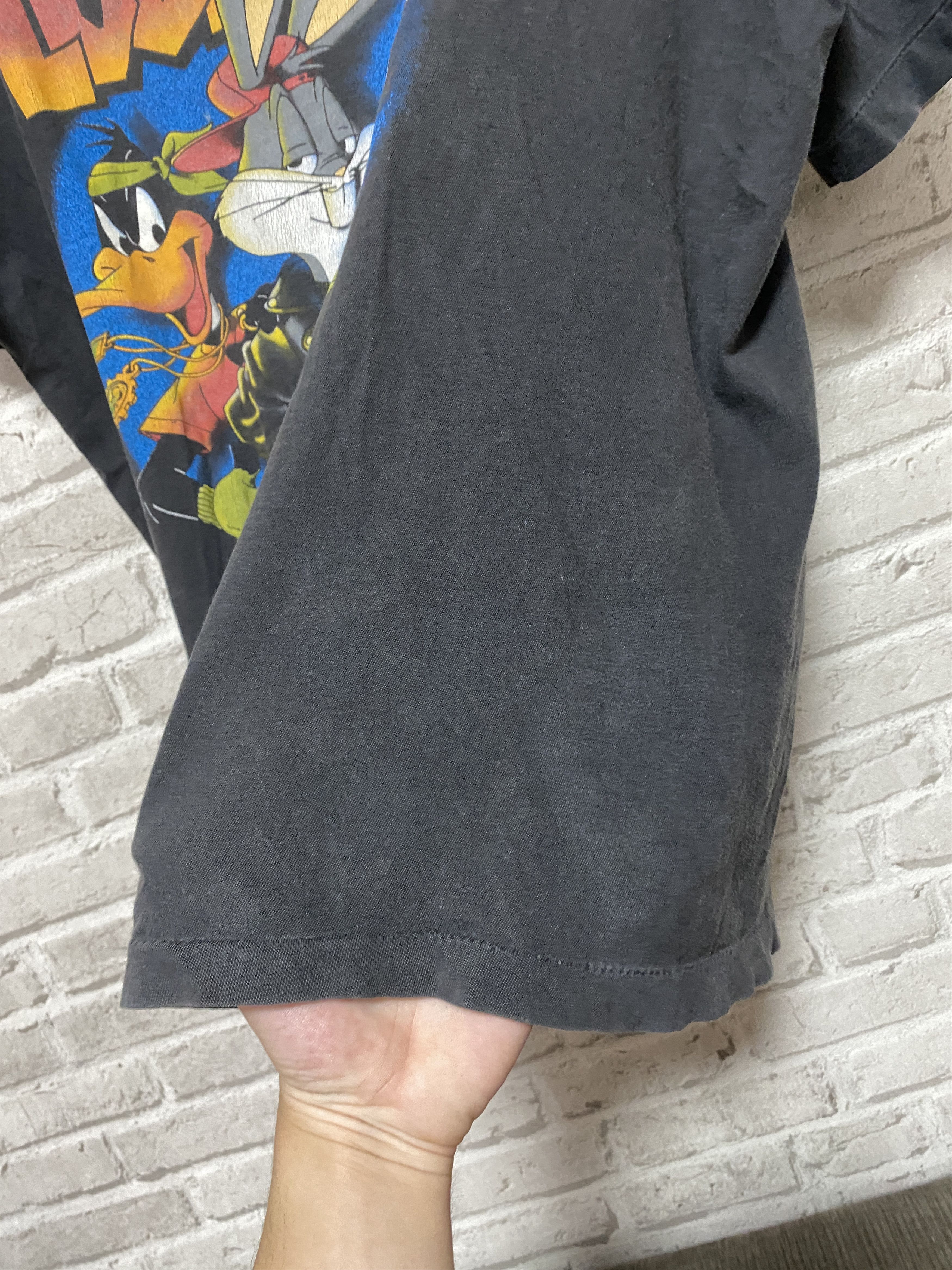 Cartoon Network Vintage 1992 Looney Tunes cartoon T-shirt Size US XL / EU 56 / 4 - 12 Thumbnail