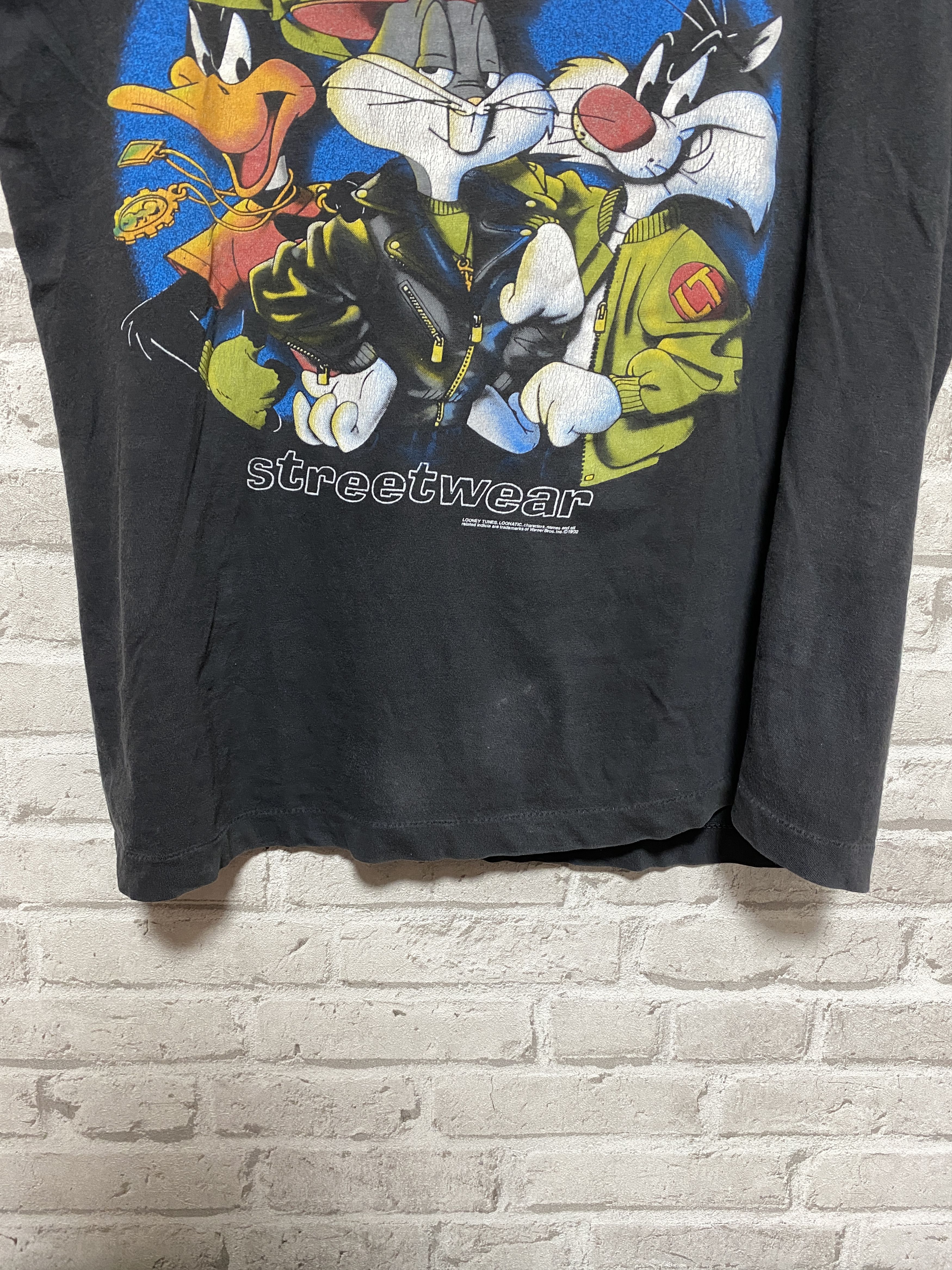 Cartoon Network Vintage 1992 Looney Tunes cartoon T-shirt Size US XL / EU 56 / 4 - 5 Thumbnail
