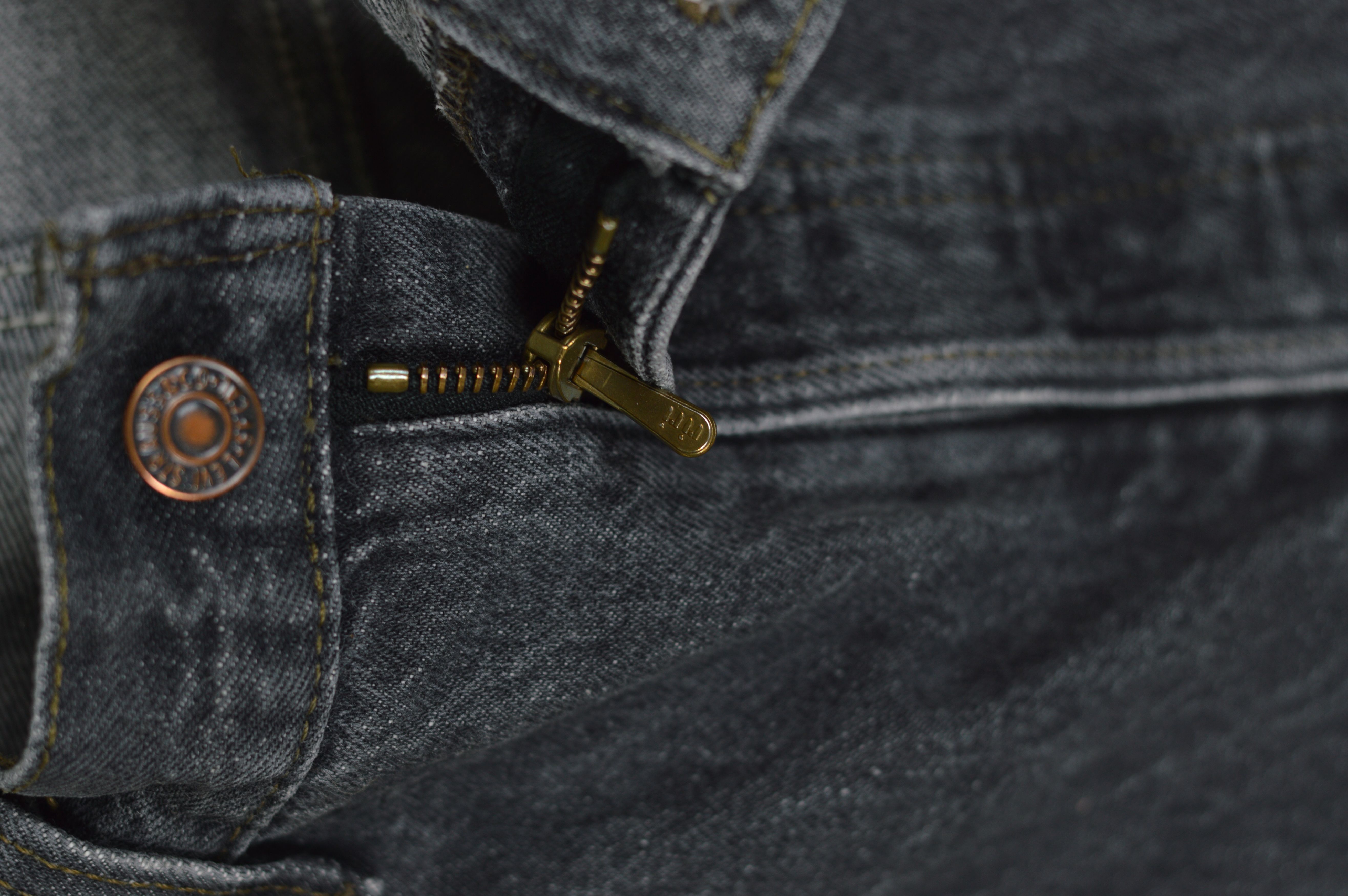 Levi's × Vintage Vintage Levis 501 Made in USA Jeans Grey Pant Size US 34 / EU 50 - 16 Thumbnail