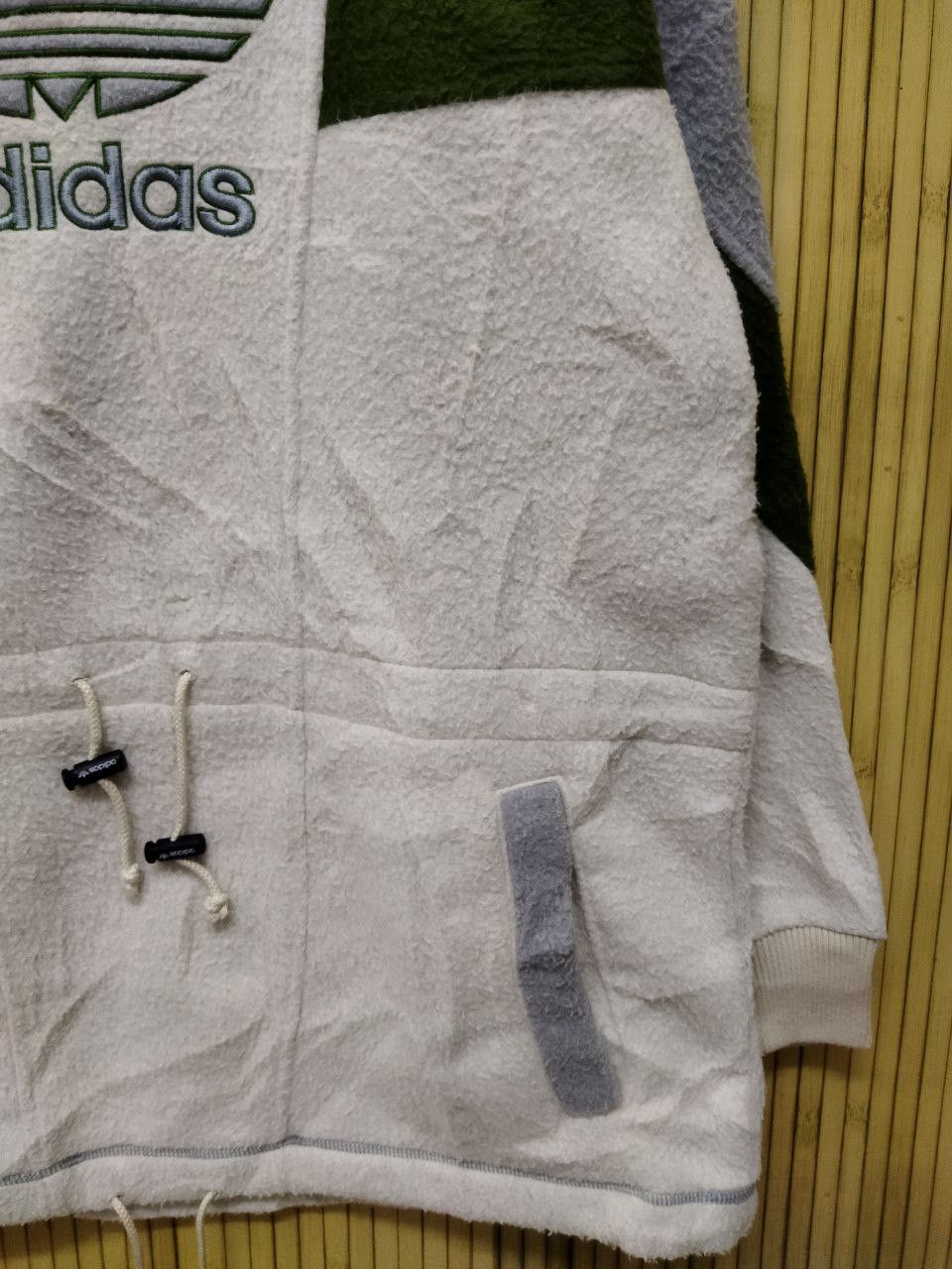 Adidas Vintage Adidas Trefoil Fleece Embroidery Spellout Size US L / EU 52-54 / 3 - 6 Thumbnail