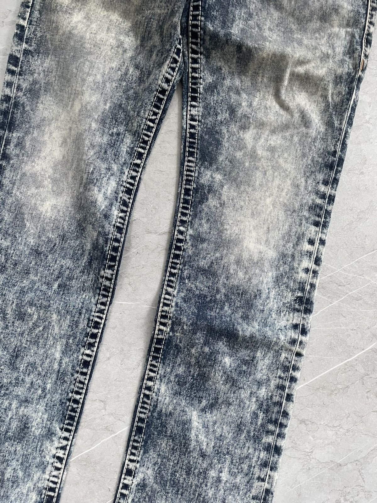True Religion True religion washed denim jean Size US 32 / EU 48 - 8 Thumbnail