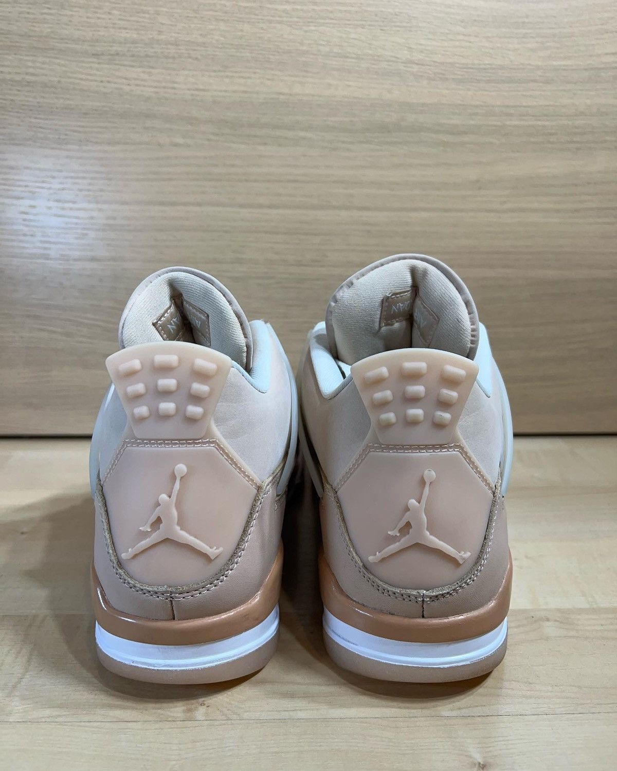 Nike Jordan 4 Retro “Shimmer” Size US 8.5 / IT 38.5 - 4 Thumbnail